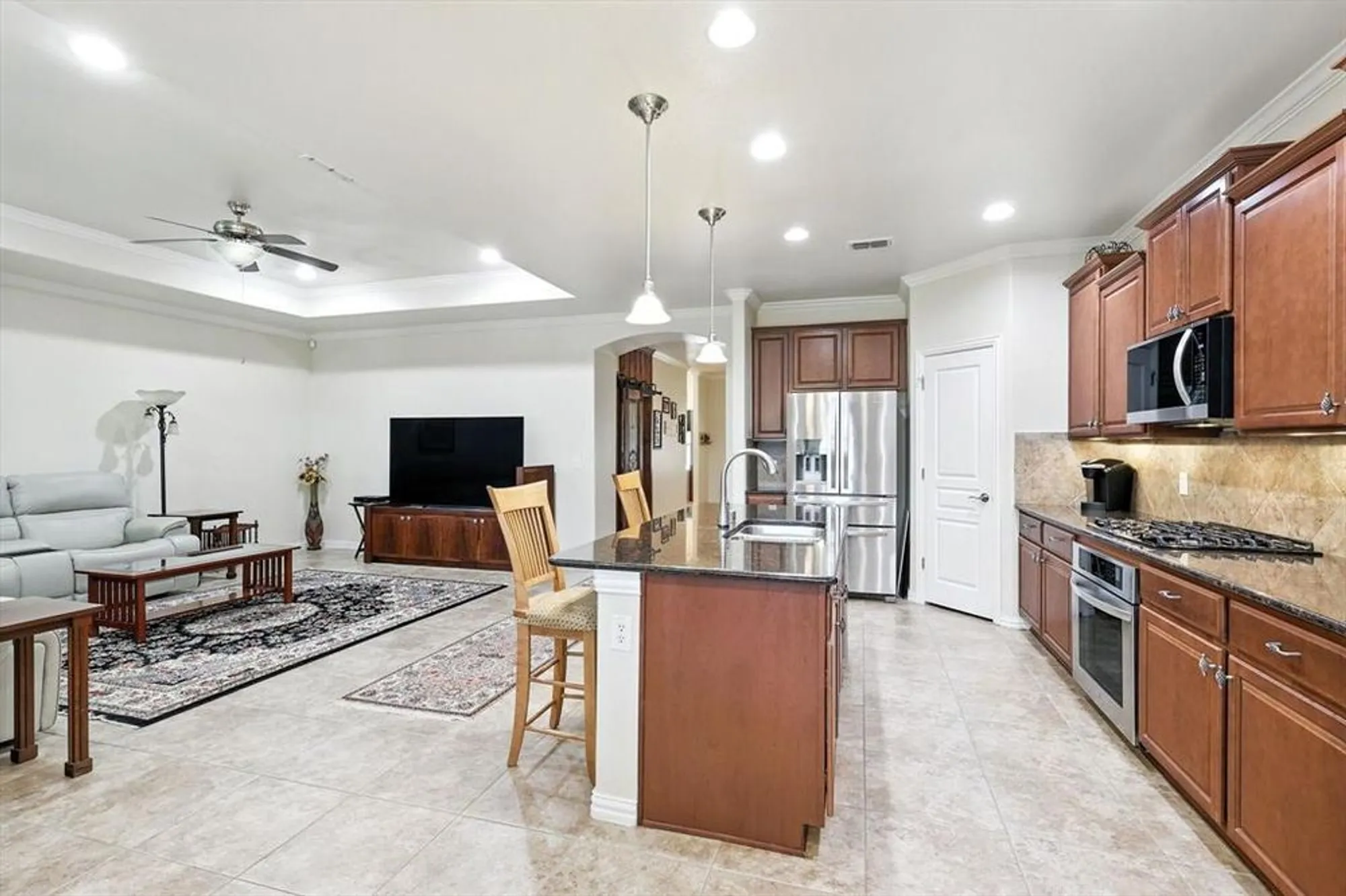 Property Slideshow image 14 of 40 | 2528 oyster bay dr, Frisco, TX, 75036