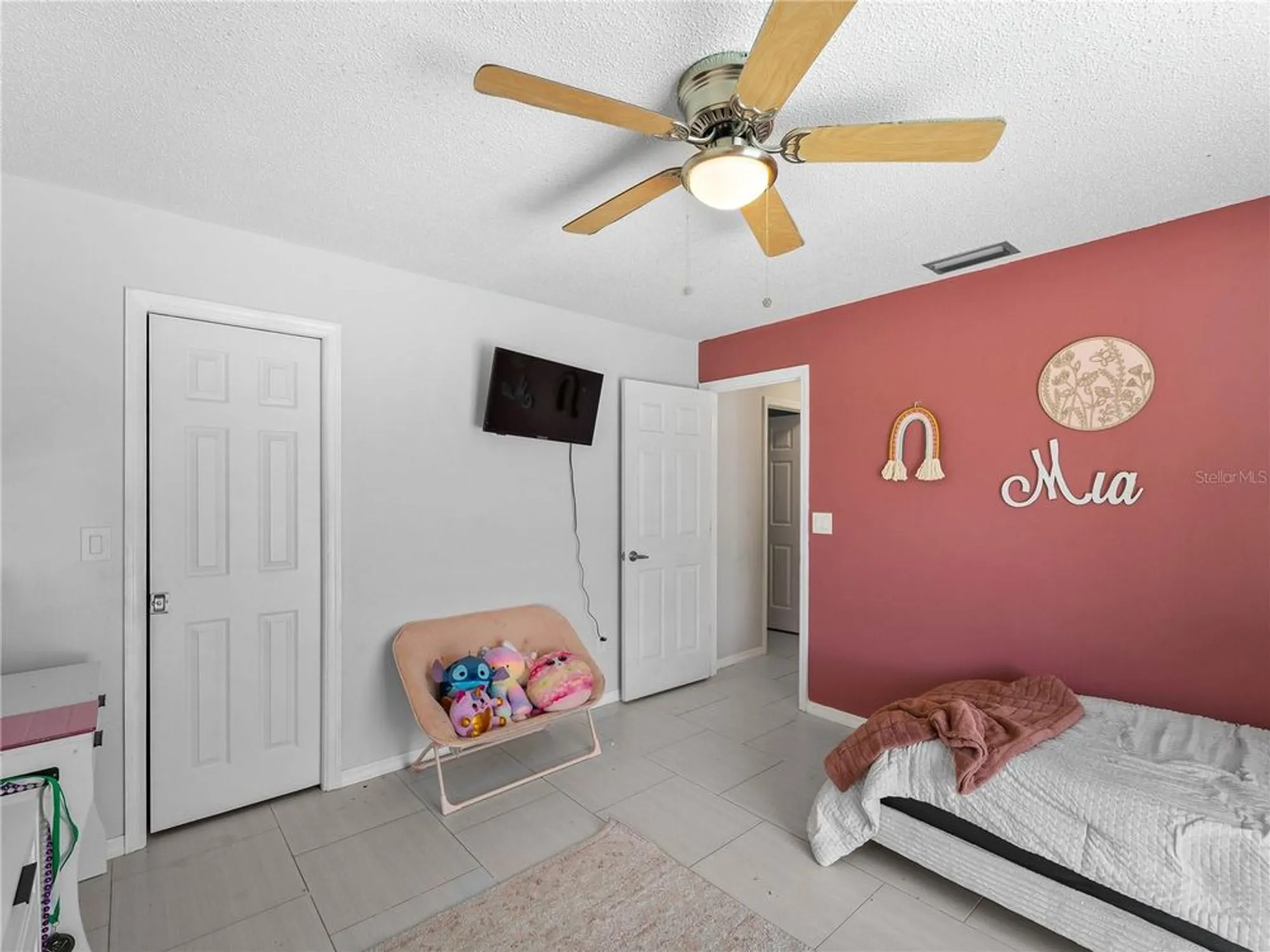 Property Slideshow image 38 of 61 | 523 warwick dr, Venice, FL, 34293