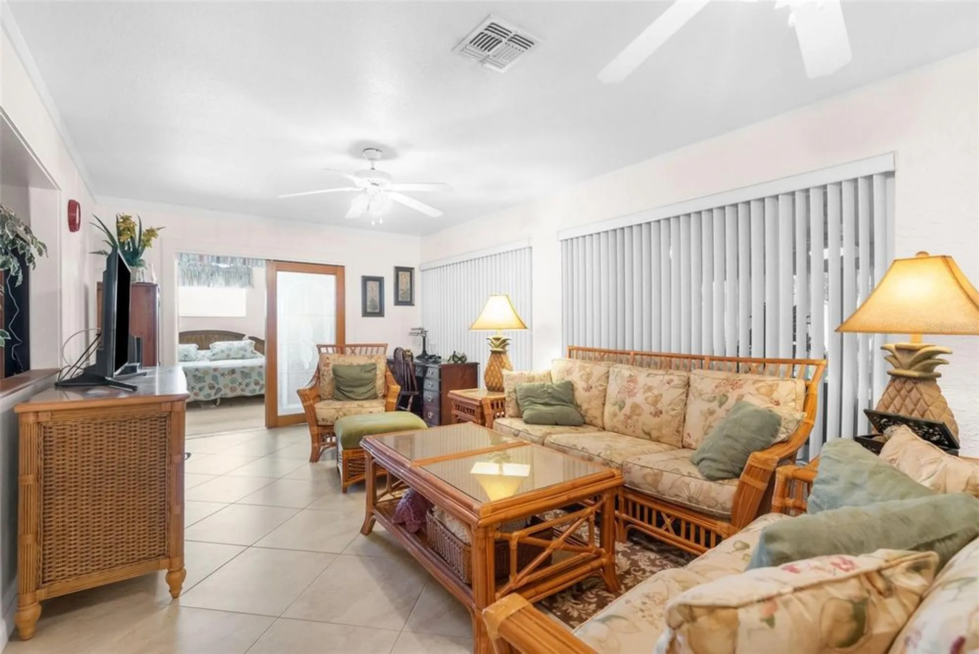 Property Slideshow image 17 of 38 | 6409 wedgewood dr, Spring Hill, FL, 34606