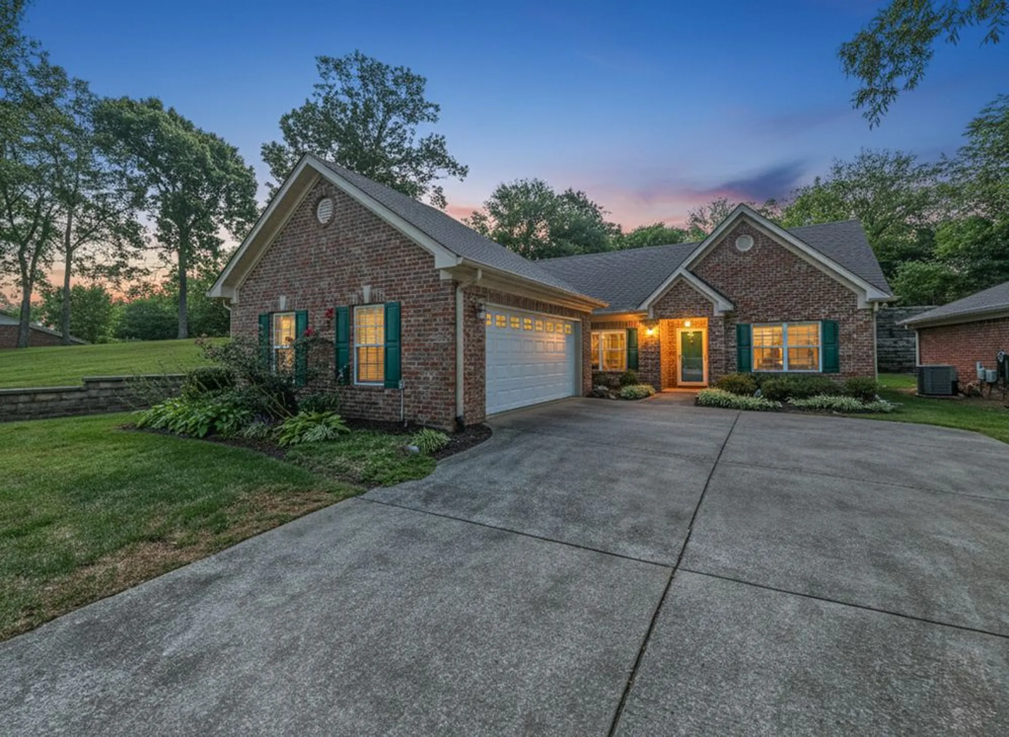 Property Slideshow image 1 of 51 | 226 wrennewood ln, Franklin, TN, 37064