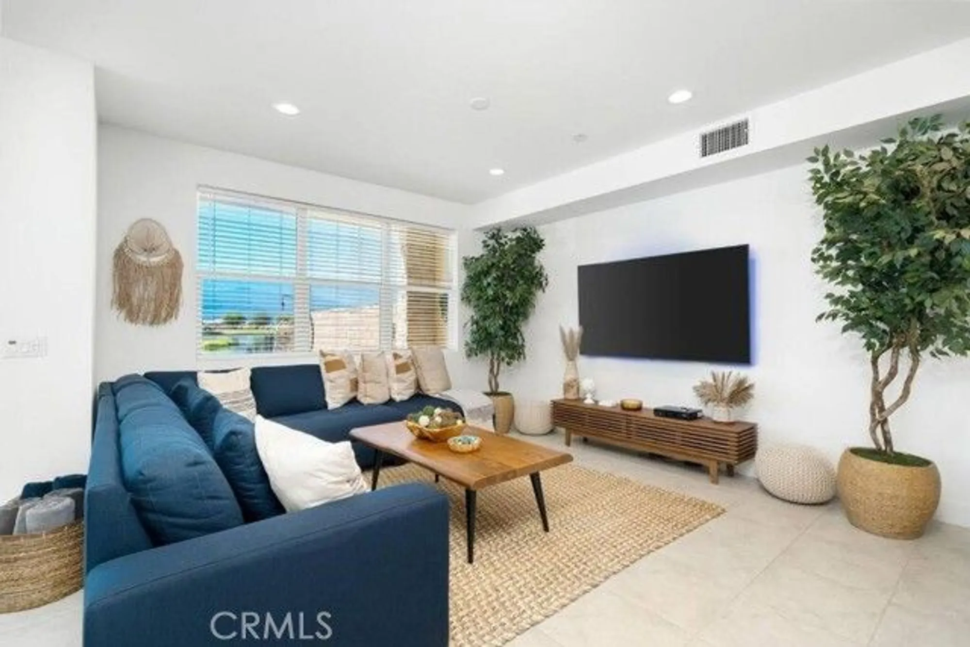 Property Slideshow image 5 of 40 | 84675 lago breeza dr, Indio, CA, 92203