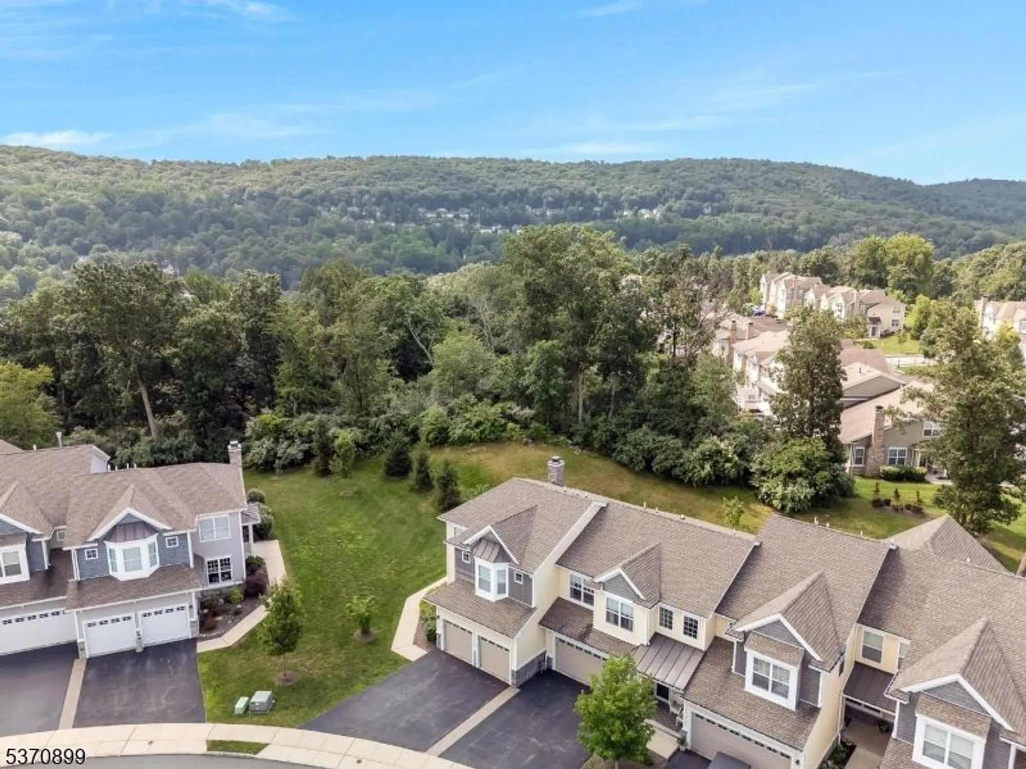 Property Slideshow image 3 of 50 | 24 lupine ln, Hackettstown, NJ, 07840