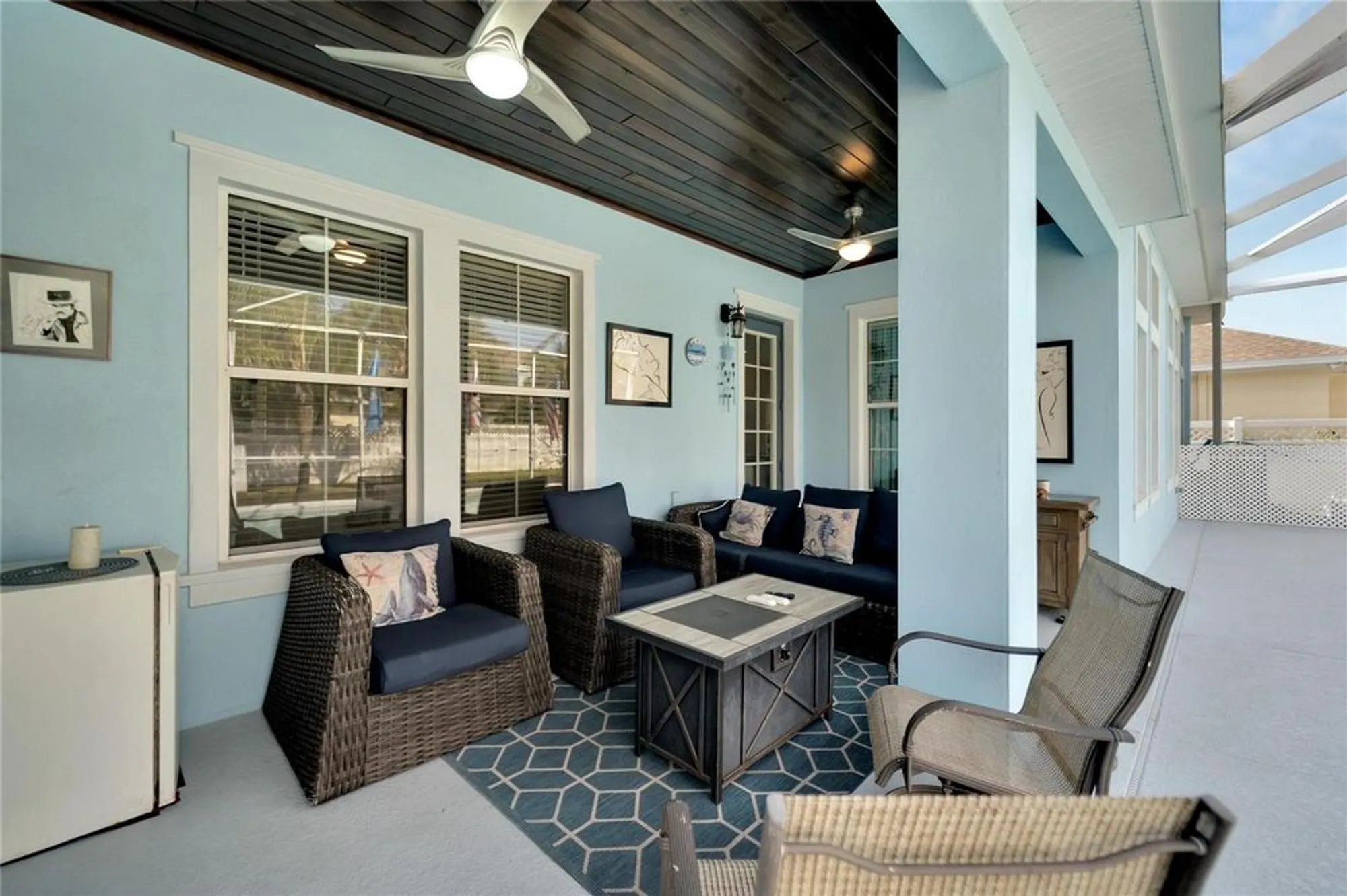 Property Slideshow image 12 of 60 | 527 manns harbor dr, Apollo Beach, FL, 33572