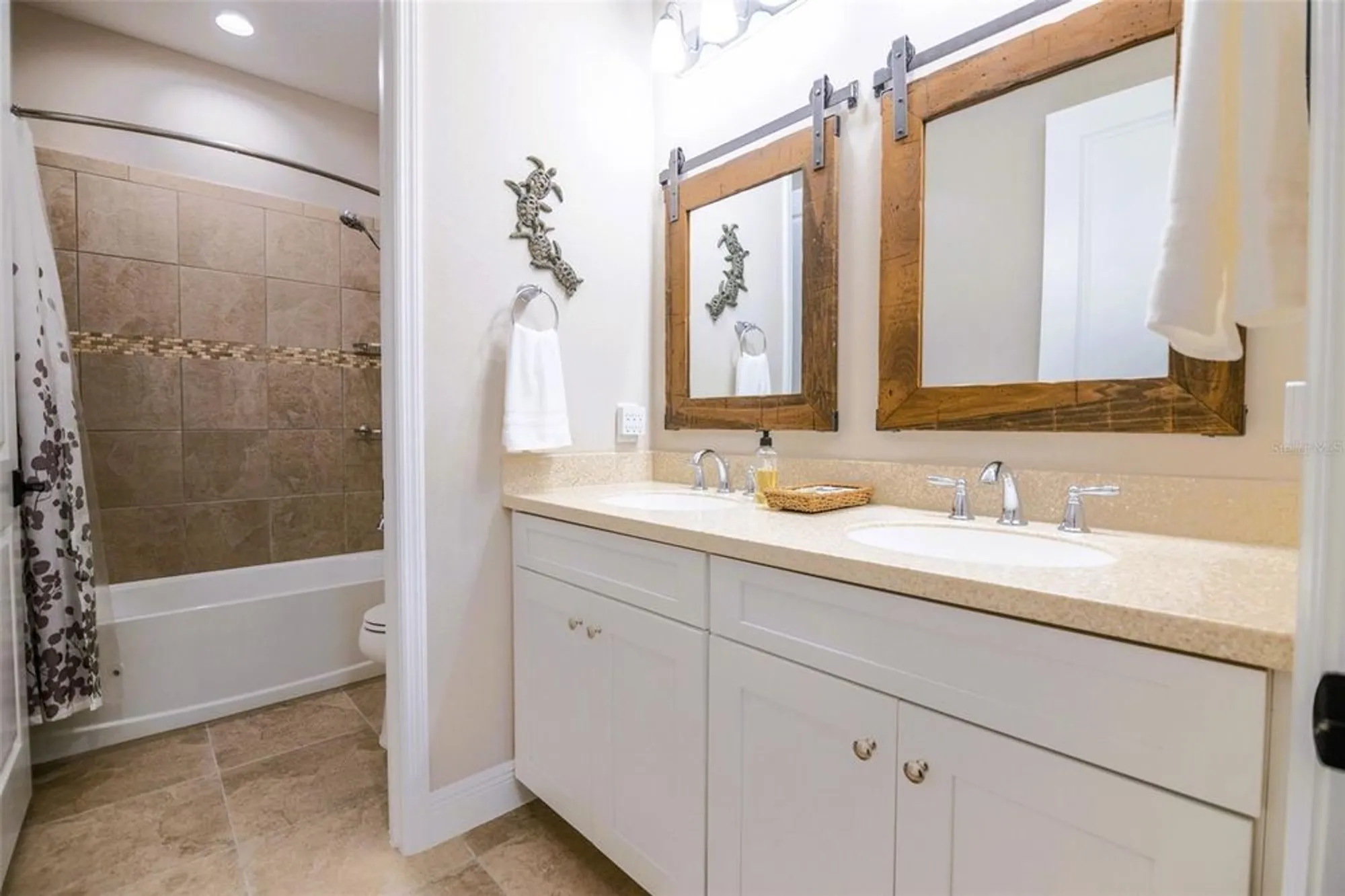 Property Slideshow image 19 of 33 | 13153 steinhatchee loop, Venice, FL, 34293