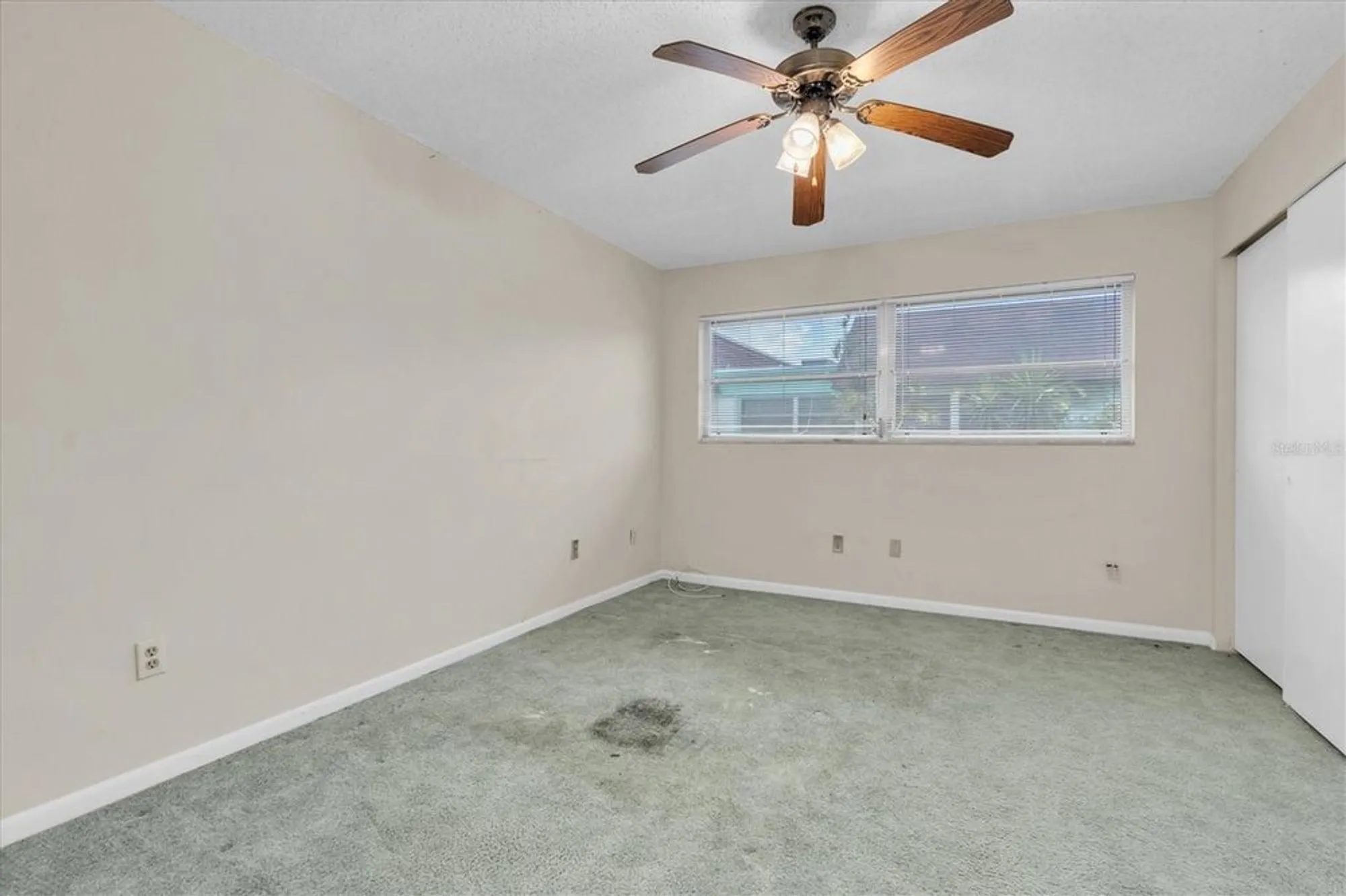 Property Slideshow image 14 of 27 | 7000 lafayette, Pinellas Park, FL, 33781