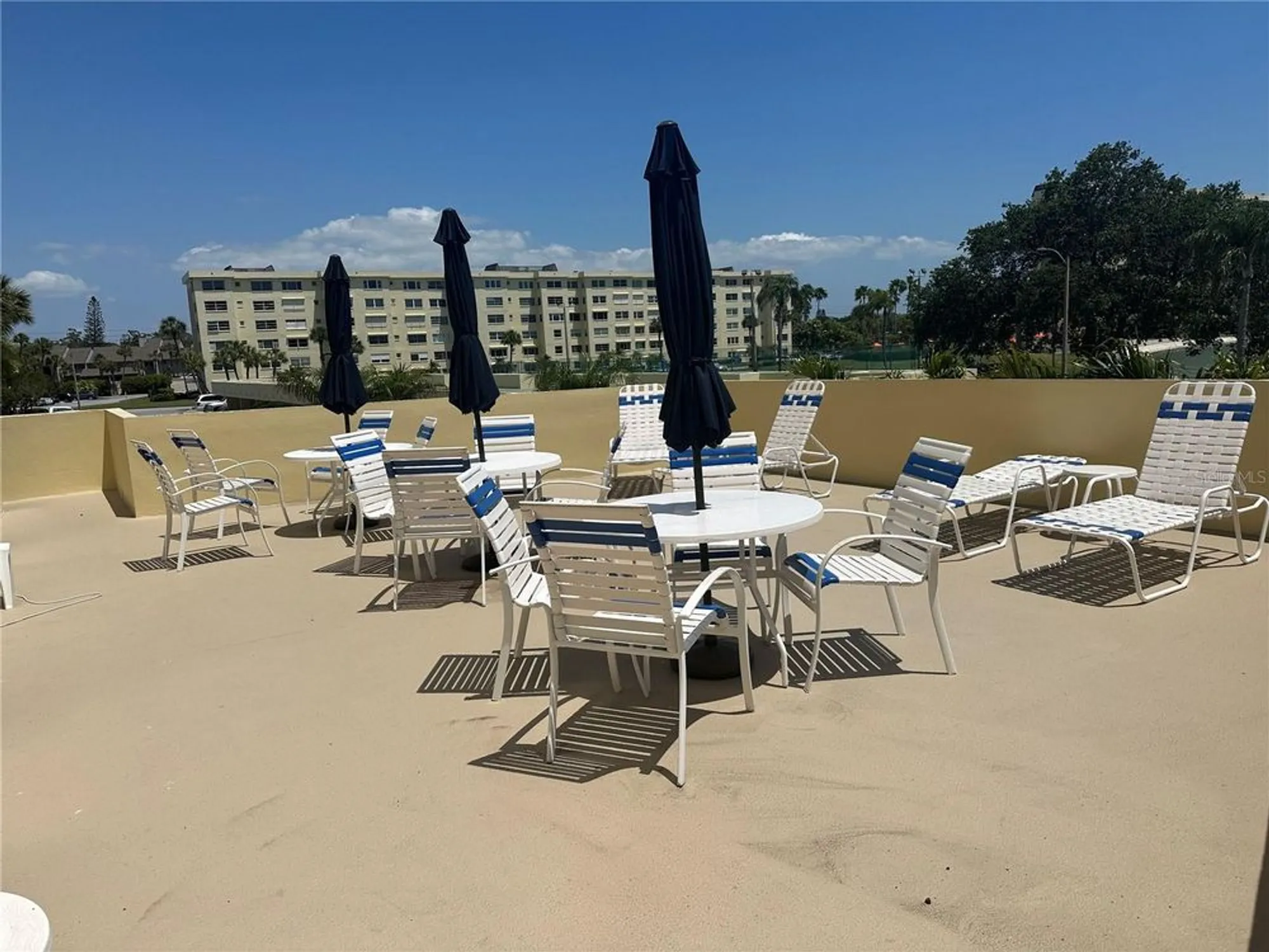 Property Slideshow image 18 of 27 | 4725 cove cir apt 804, St Petersburg, FL, 33708