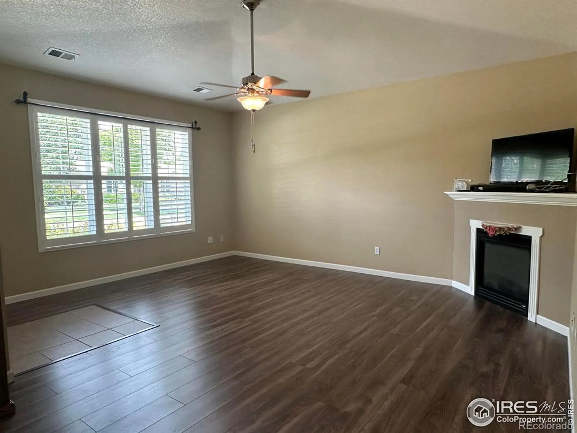 Property Slideshow image 12 of 40 | 1238 finch st, Loveland, CO, 80537