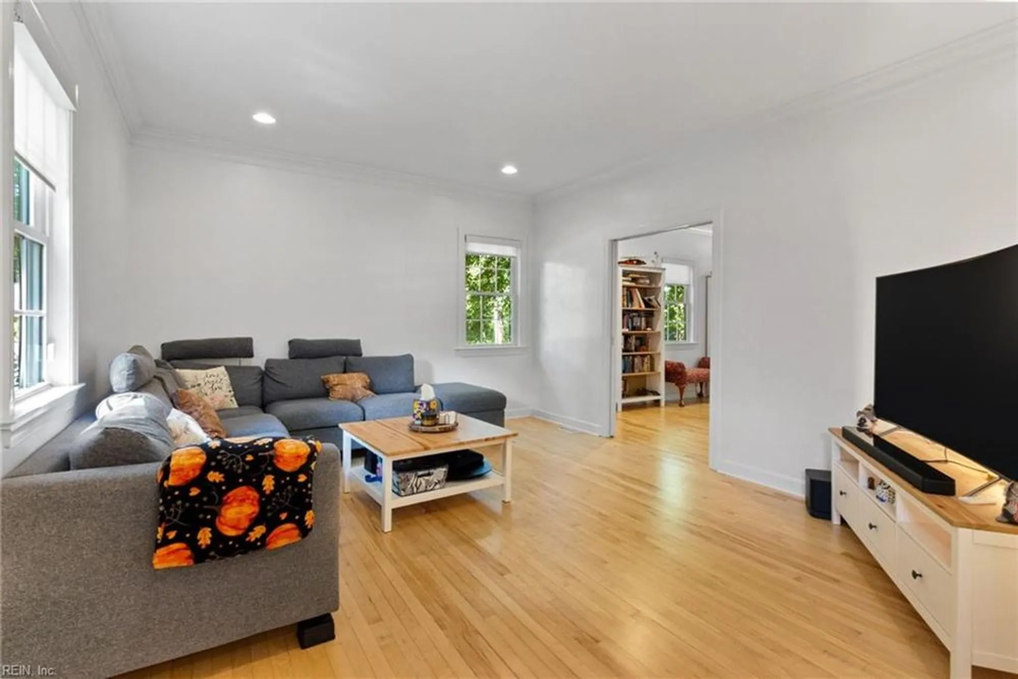 Property Slideshow image 5 of 45 | 147 country club dr, Williamsburg, VA, 23188