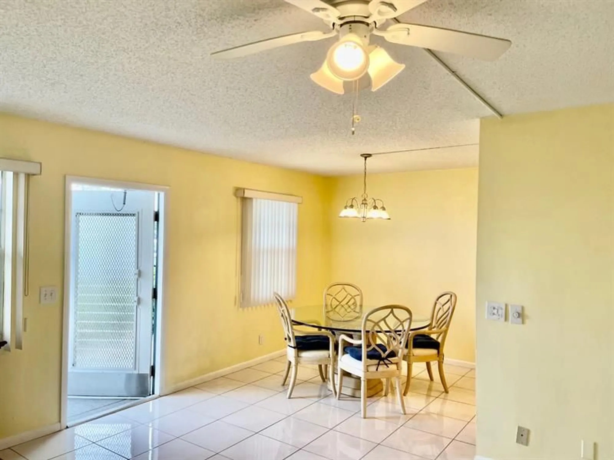 Property Slideshow image 8 of 17 | 1058 exeter d # 1058, Boca Raton, FL, 33434