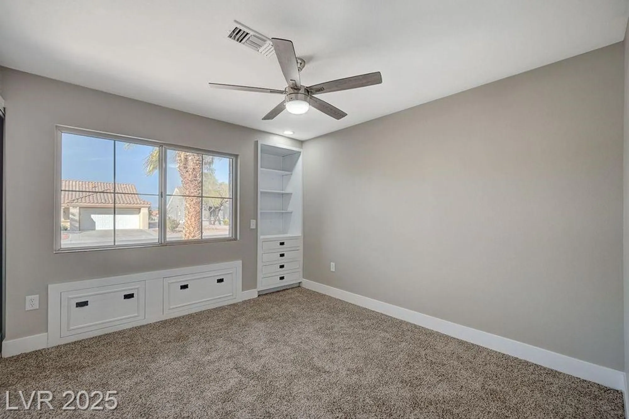 Property Slideshow image 12 of 31 | 8753 sundial dr, Las Vegas, NV, 89134