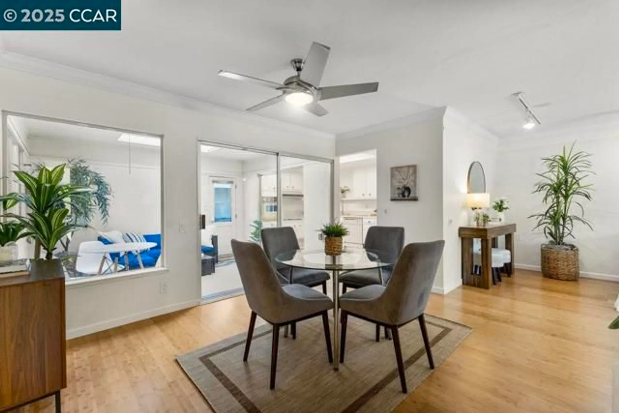 Property Slideshow image 10 of 28 | 1833 skycrest dr 2, Walnut Creek, CA, 94595