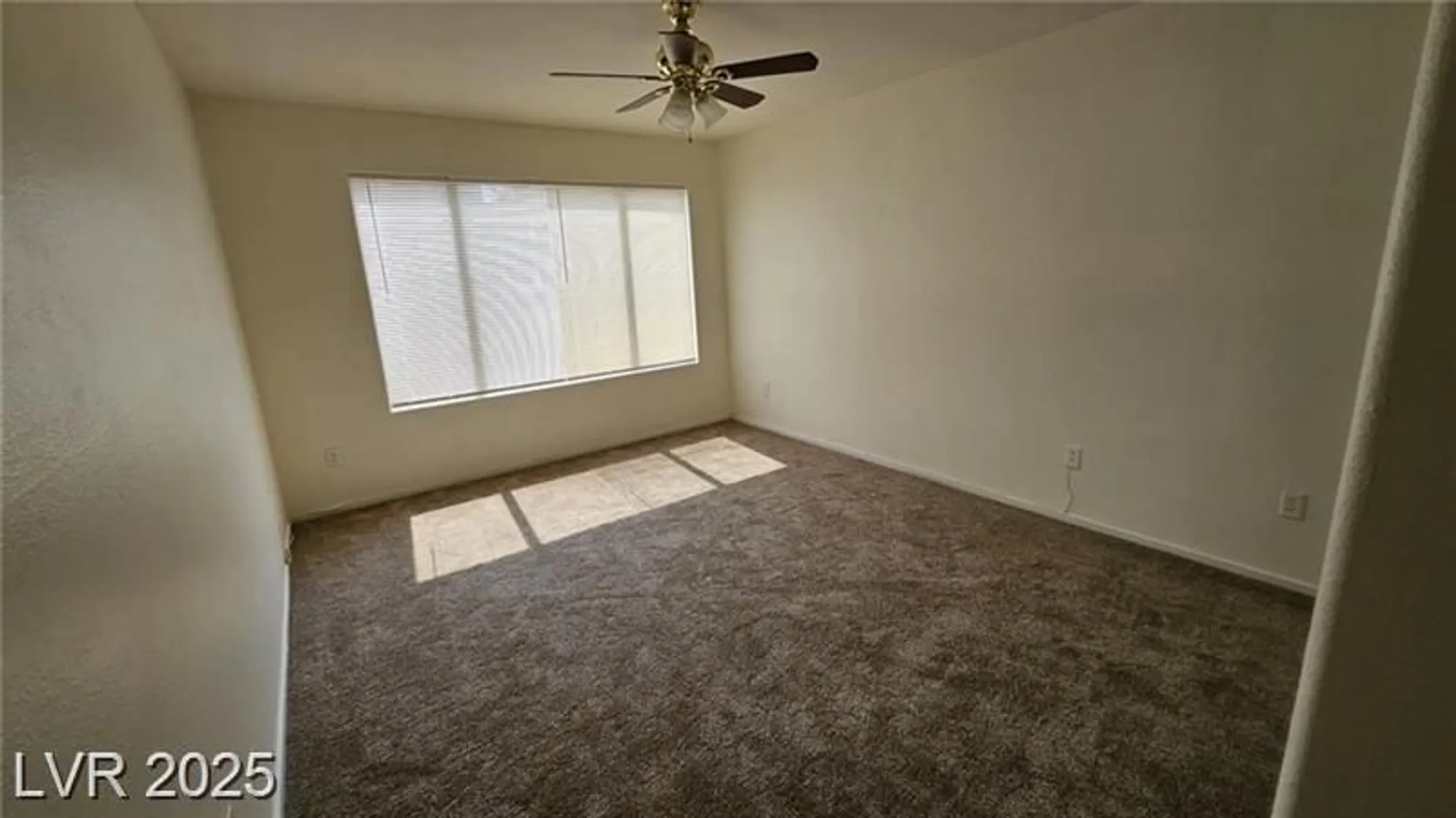 Property Slideshow image 19 of 41 | 3425 e russell rd 164, Las Vegas, NV, 89120