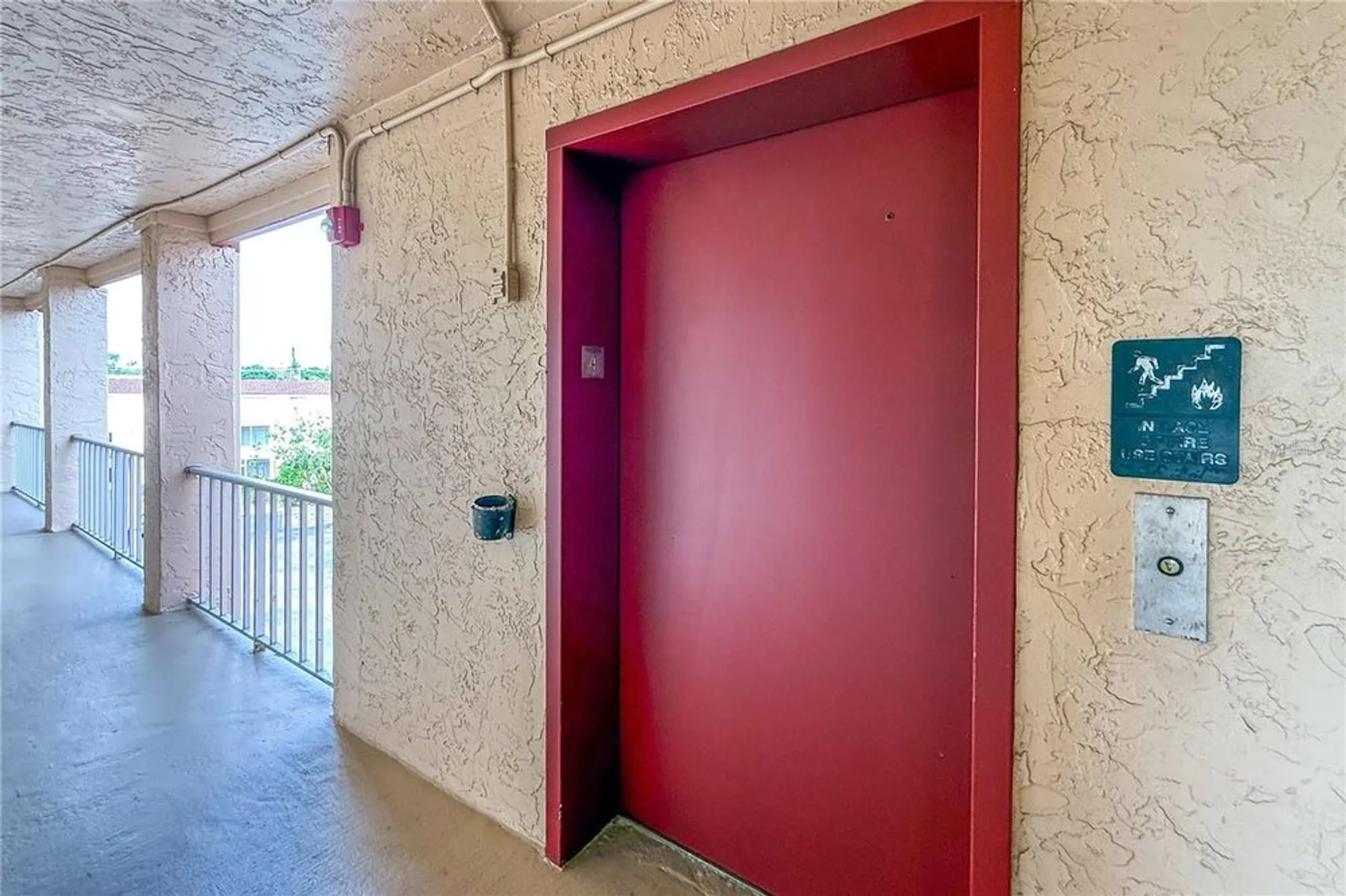 Property Slideshow image 37 of 38 | 4189 heron way # 406e, Bradenton, FL, 34205