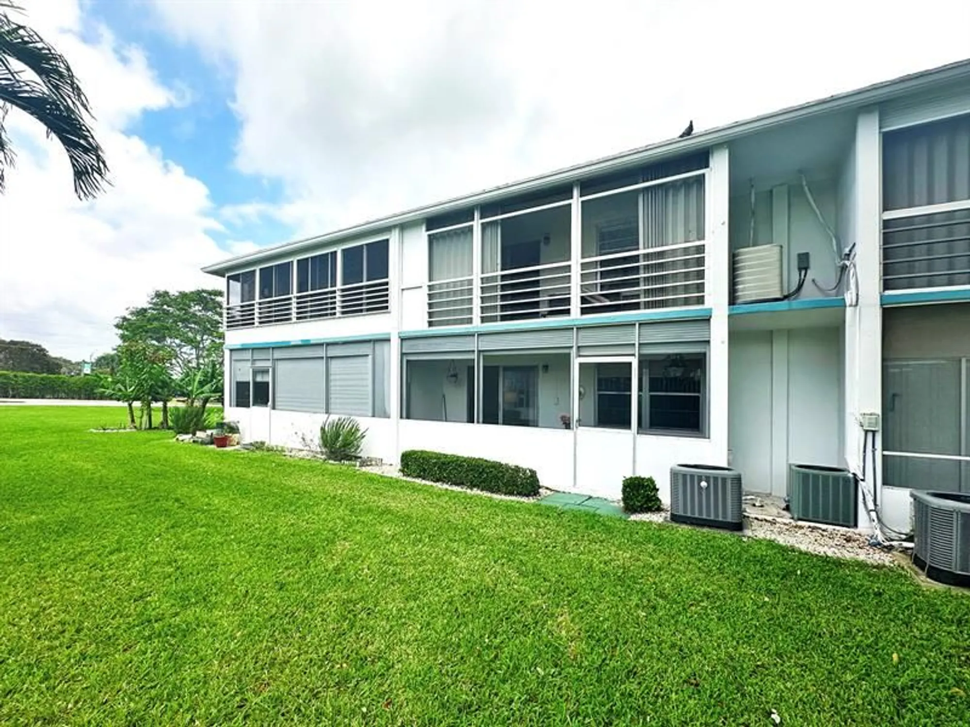 Property Slideshow image 23 of 65 | 519 tilford x # 519, Deerfield Beach, FL, 33442