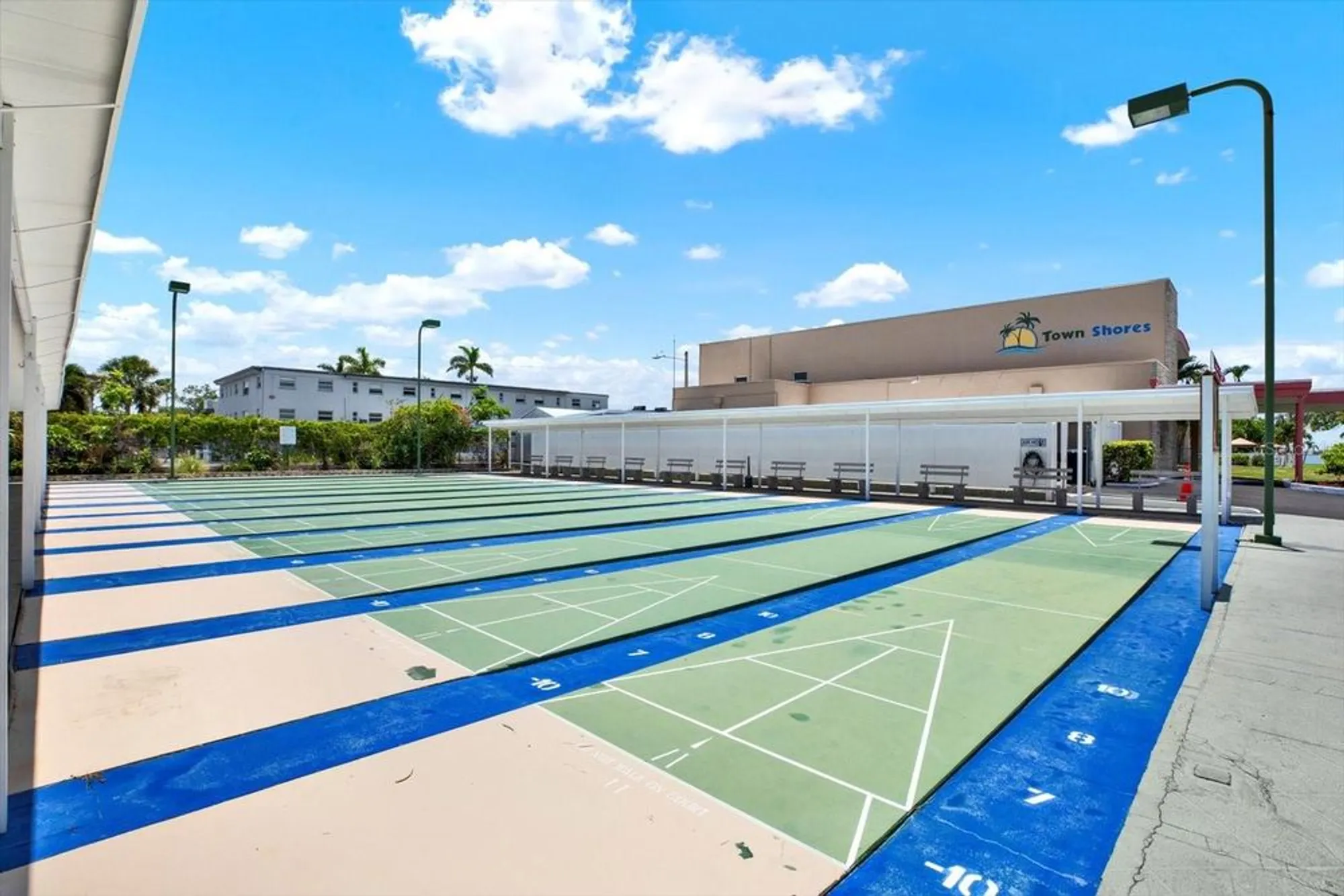 Property Slideshow image 26 of 32 | 2960 59th st 108, Gulfport, FL, 33707