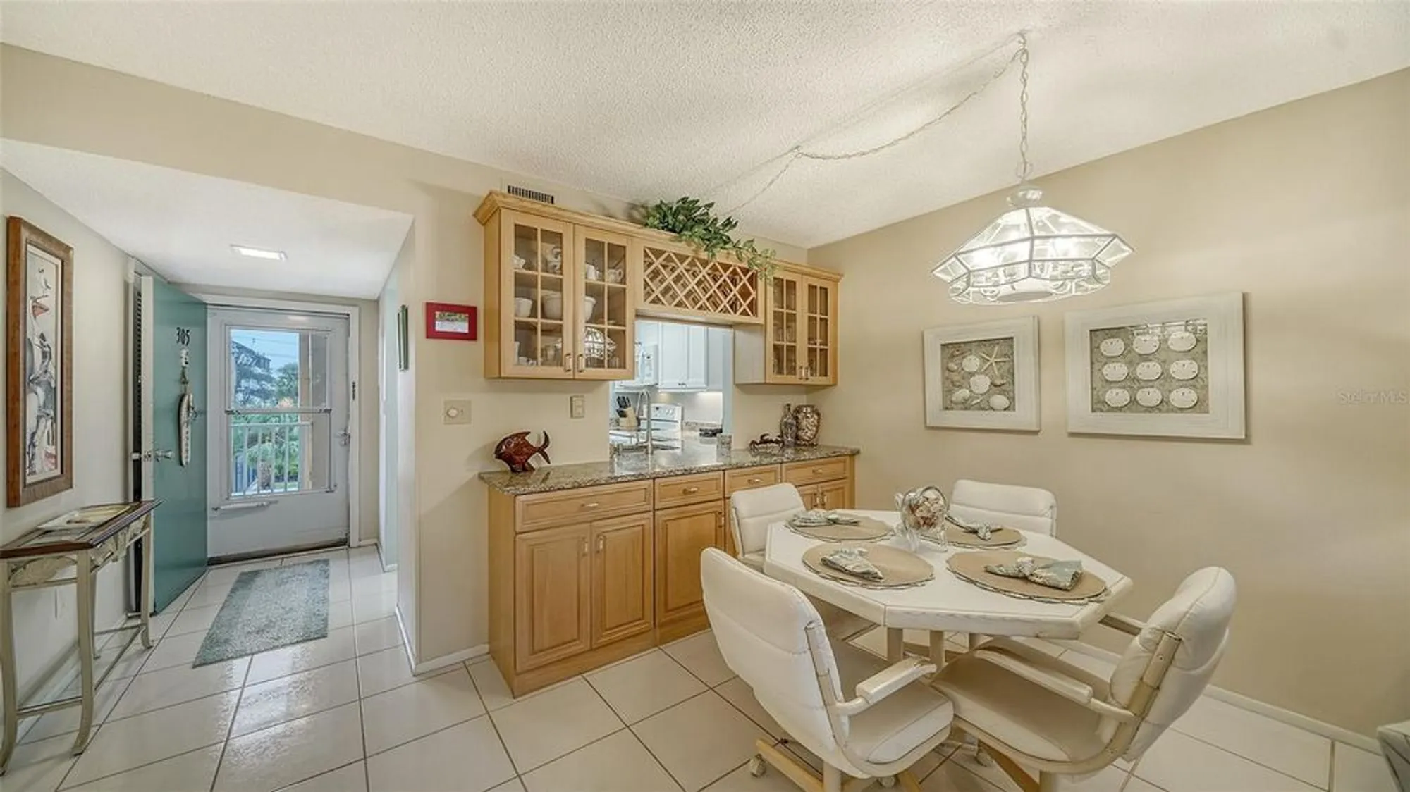 Property Slideshow image 5 of 77 | 1250 n portofino dr # 305mar, Sarasota, FL, 34242