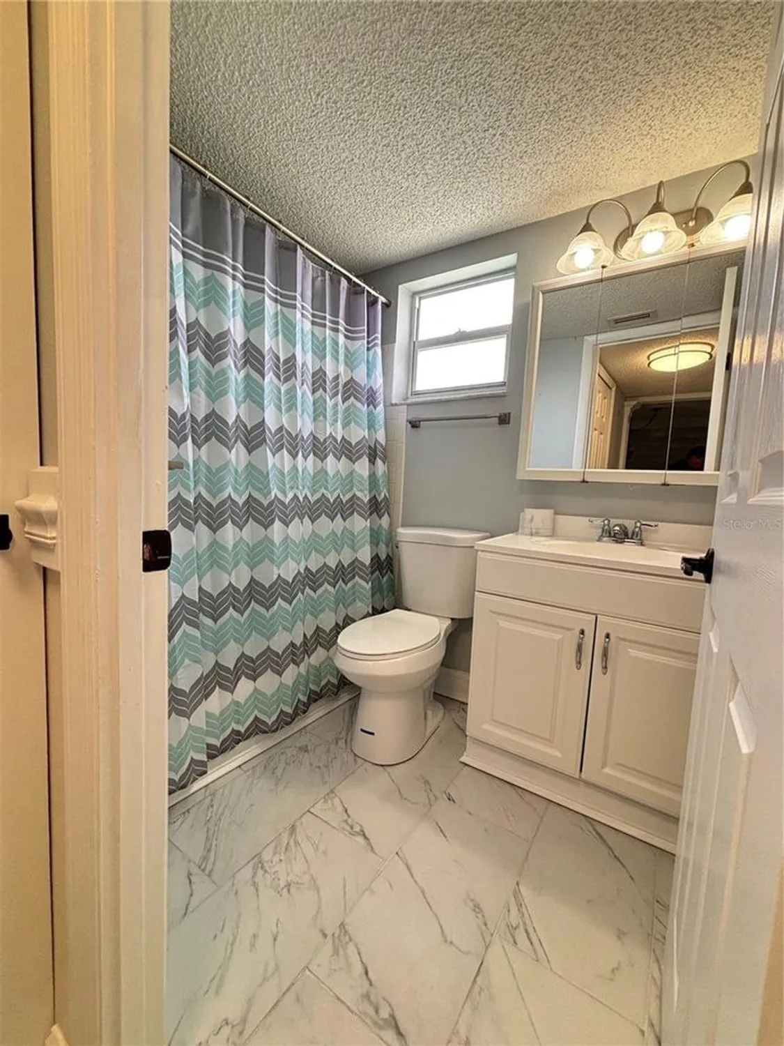 Property Slideshow image 15 of 22 | 3951 lake bayshore dr f408, Bradenton, FL, 34205