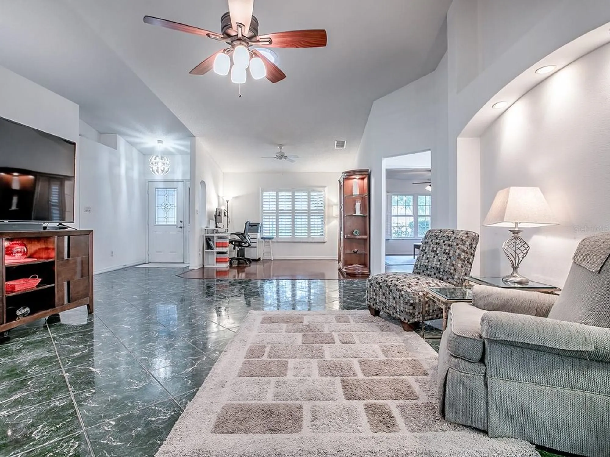 Property Slideshow image 14 of 67 | 25348 crestwater dr, Leesburg, FL, 34748