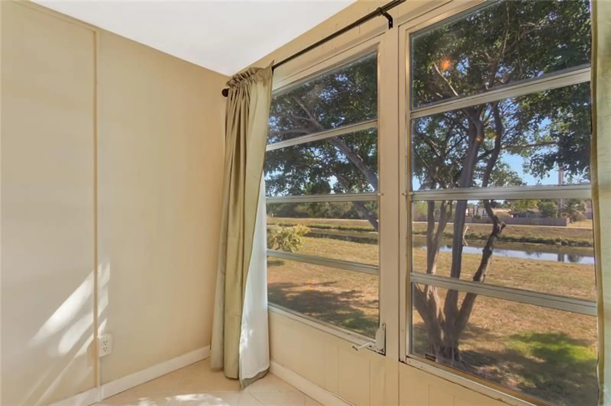 Property Slideshow image 19 of 31 | 7290 nw 1st st 205, Margate, FL, 33063