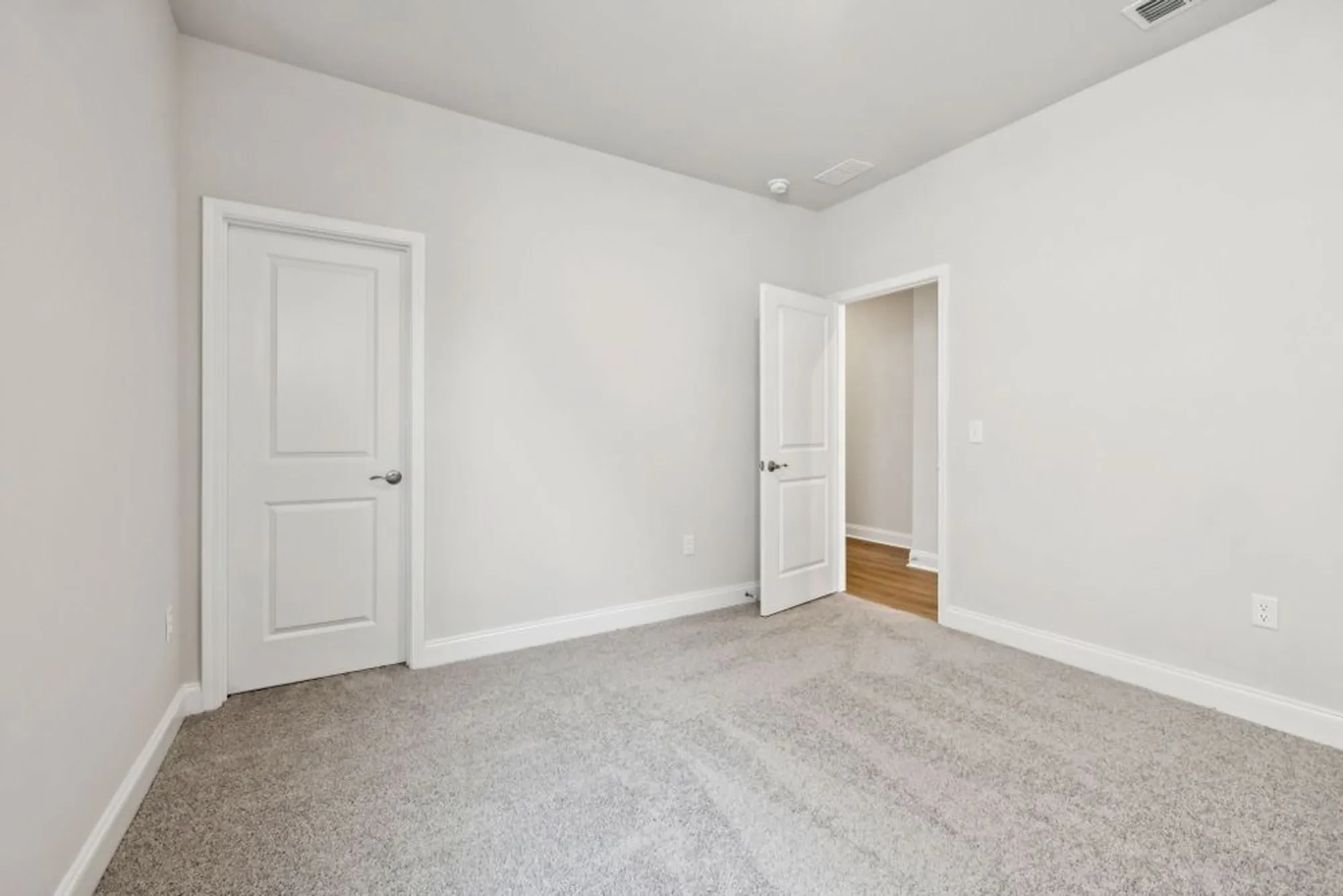 Property Slideshow image 40 of 49 | 304 stonehaus cir, Antioch, TN, 37013