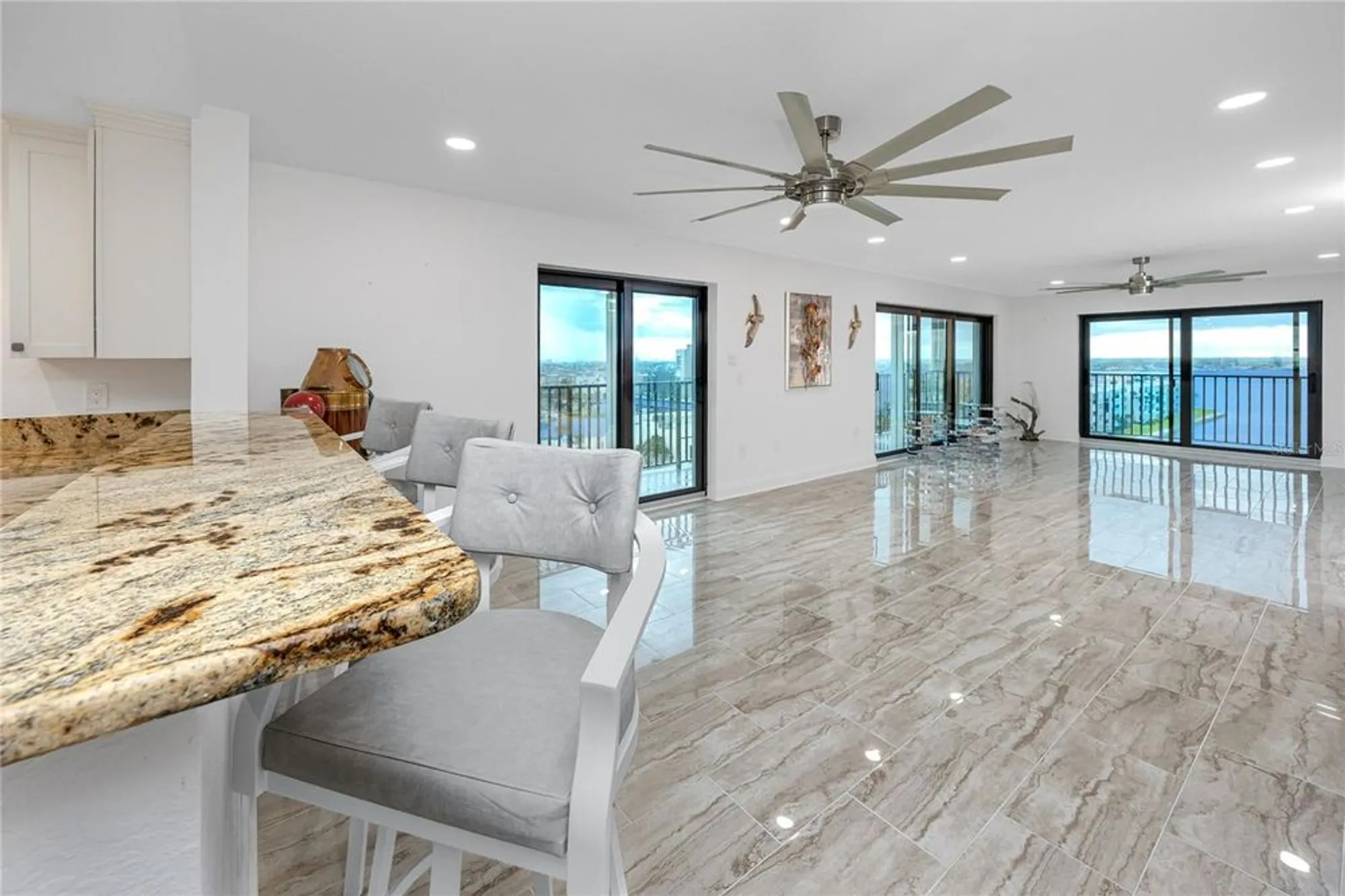 Property Slideshow image 10 of 54 | 7300 sun island dr 706, South Pasadena, FL, 33707