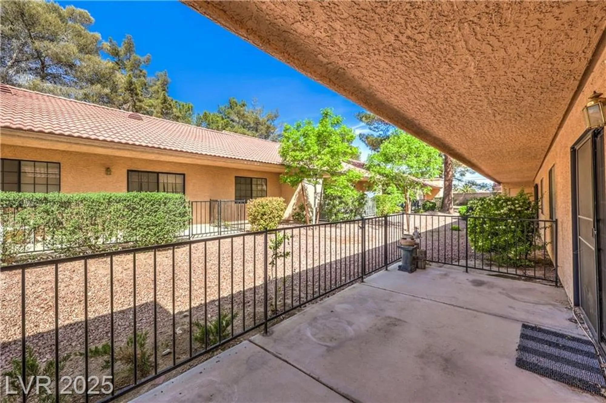 Property Slideshow image 21 of 26 | 2851 s valley view blvd unit 1075, Las Vegas, NV, 89102