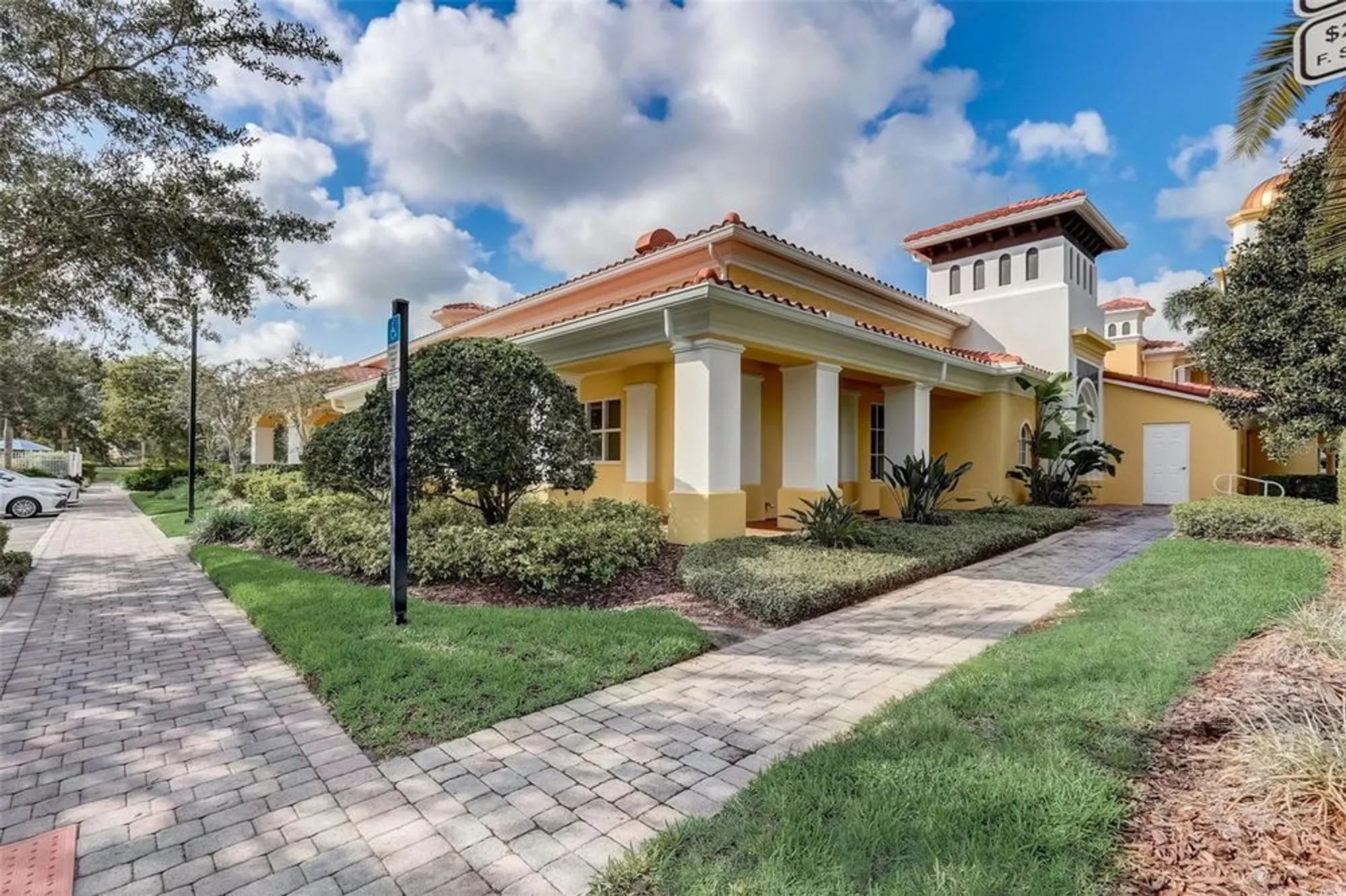 Property Slideshow image 42 of 59 | 8430 leatherleaf ln, Orlando, FL, 32827