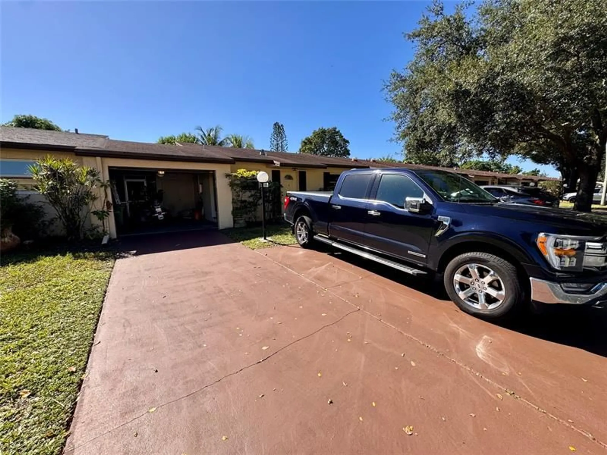 Property Slideshow image 2 of 14 | 7708 margate blvd c6-6, Margate, FL, 33063