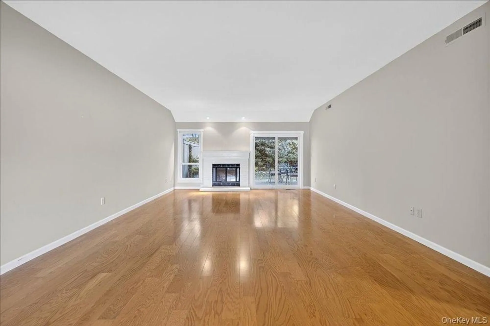 Property Slideshow image 6 of 21 | 523 heritage hls b, Somers, NY, 10589