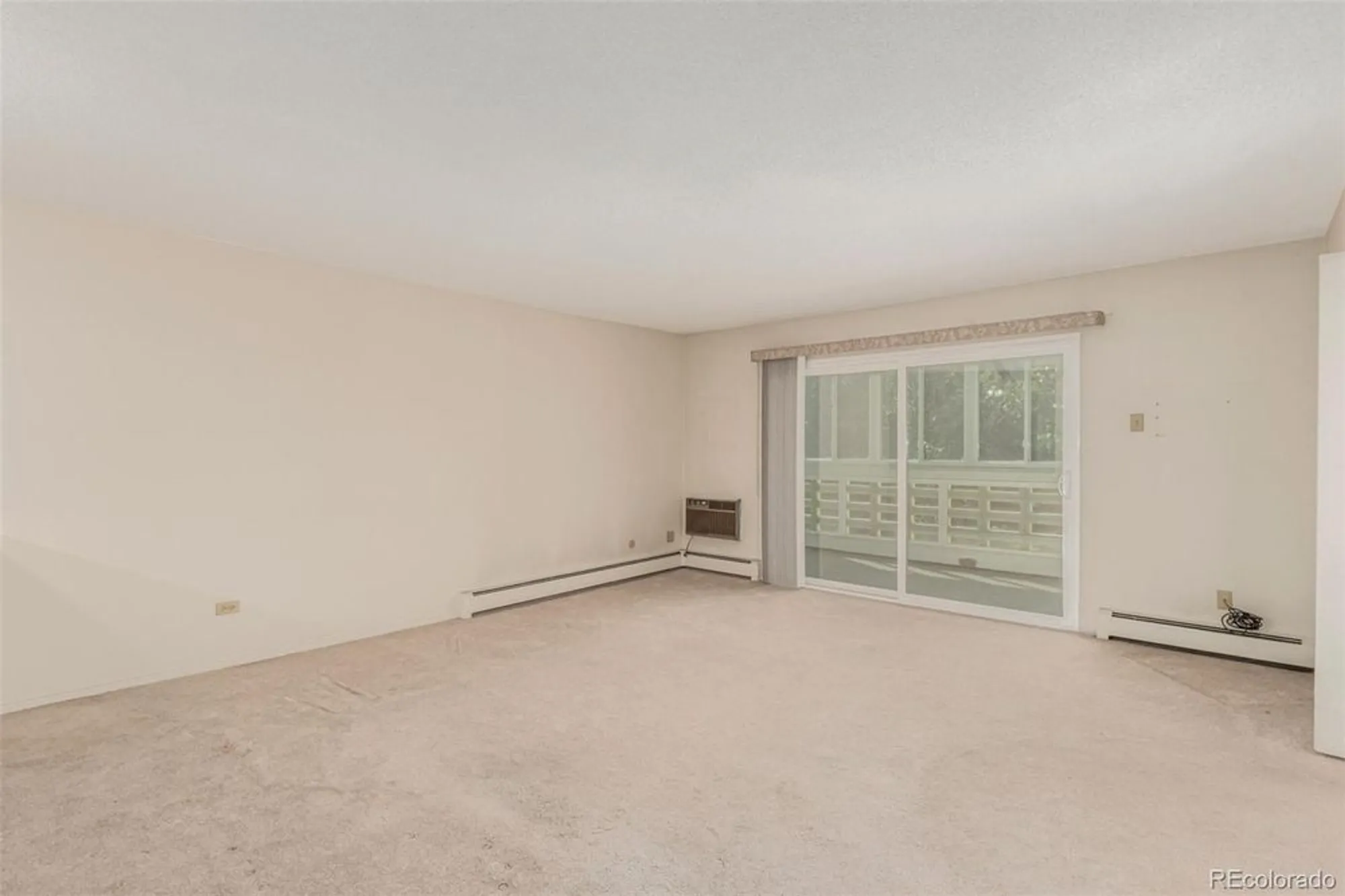 Property Slideshow image 5 of 34 | 635 s alton way 4b, Denver, CO, 80247