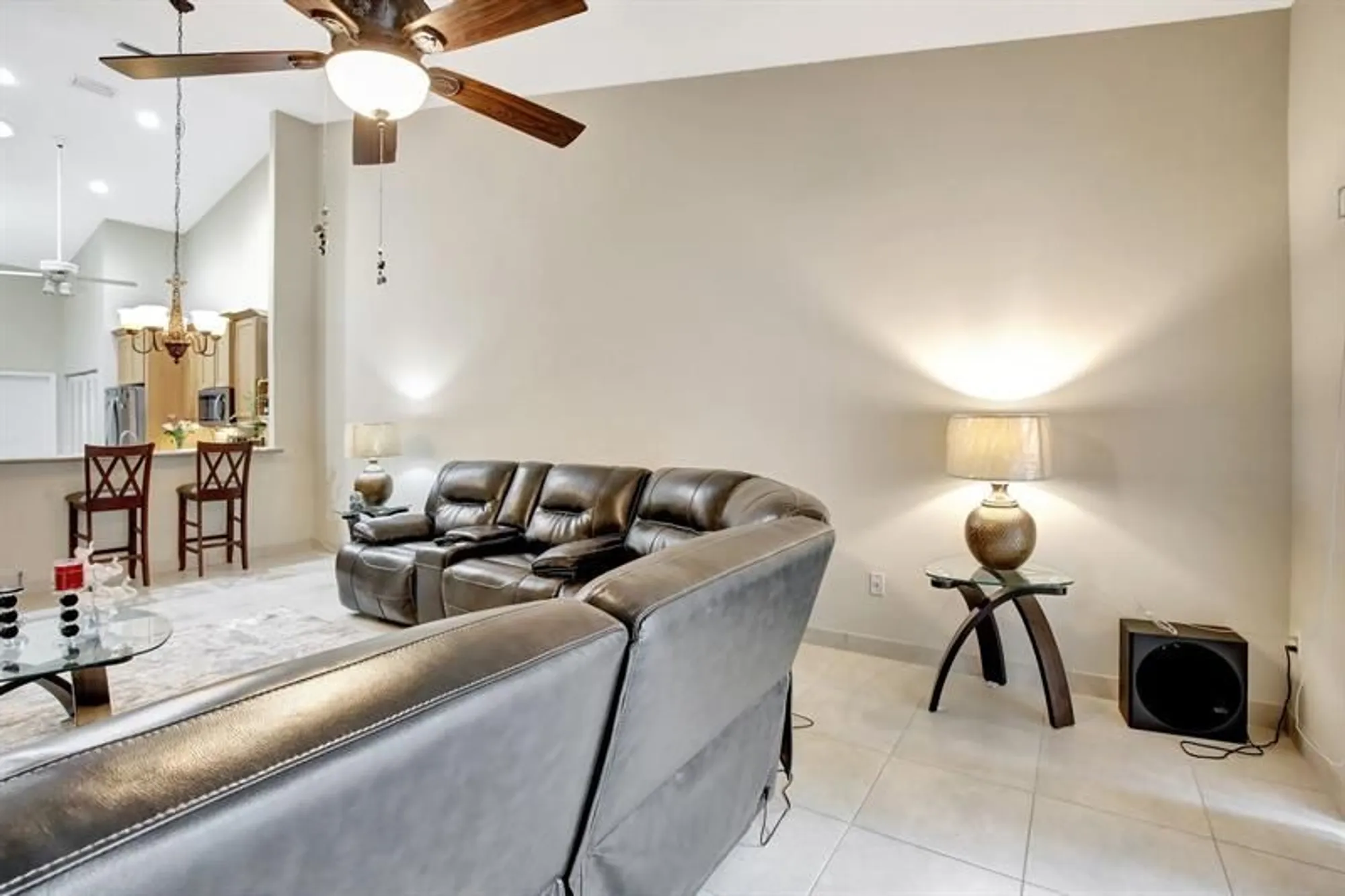 Property Slideshow image 19 of 41 | 9720 malvern dr, Tamarac, FL, 33321