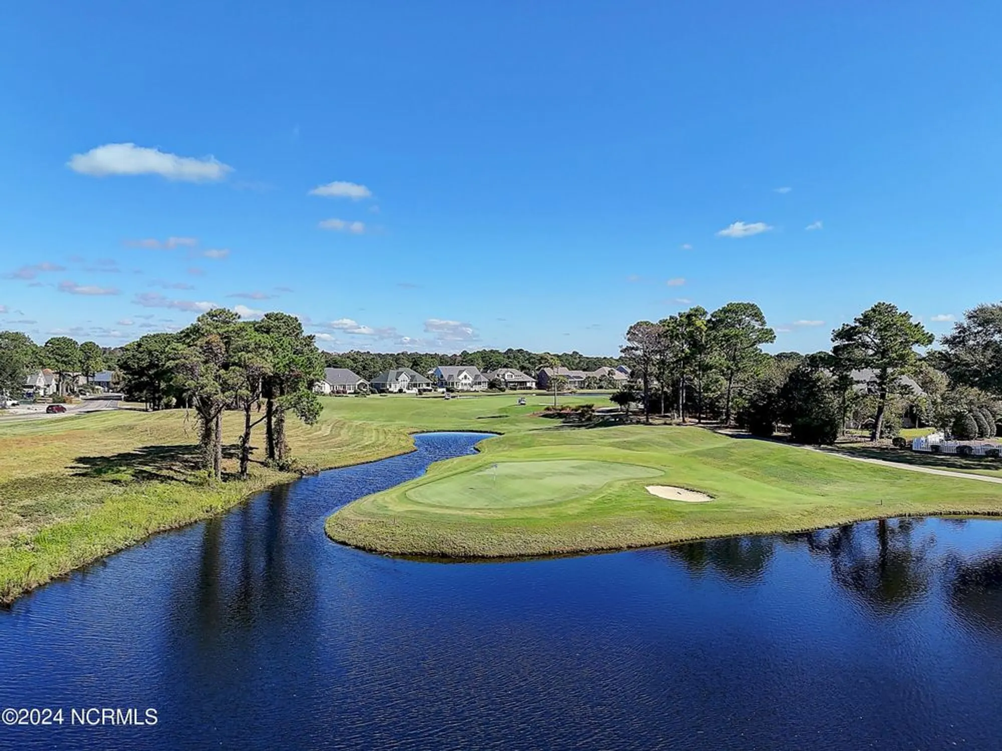 Property Slideshow image 40 of 61 | 2537 st james dr apt 303, Southport, NC, 28461