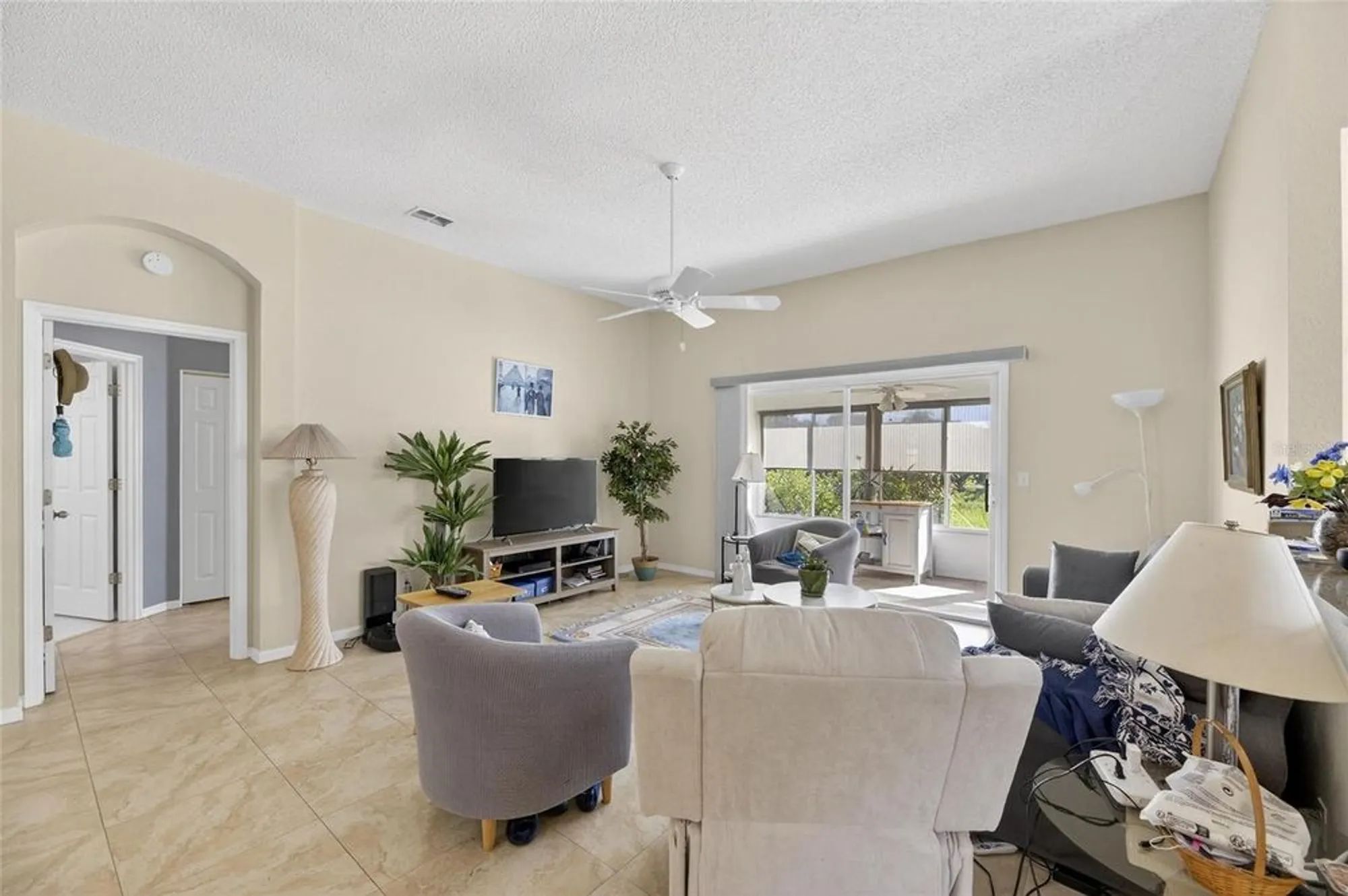 Property Slideshow image 8 of 76 | 1024 new winsor loop # 1024, Sun City Center, FL, 33573