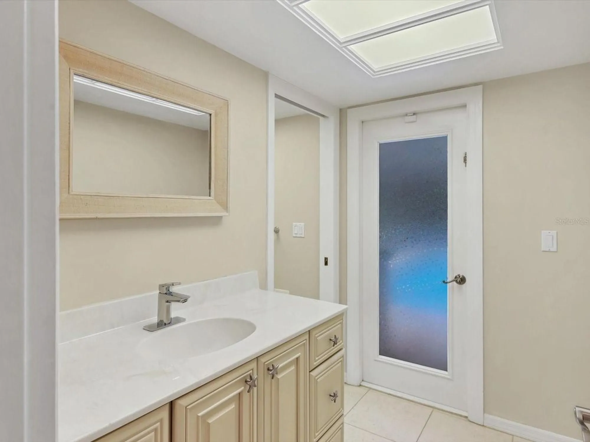 Property Slideshow image 31 of 46 | 1612 pine harrier cir, Sarasota, FL, 34231