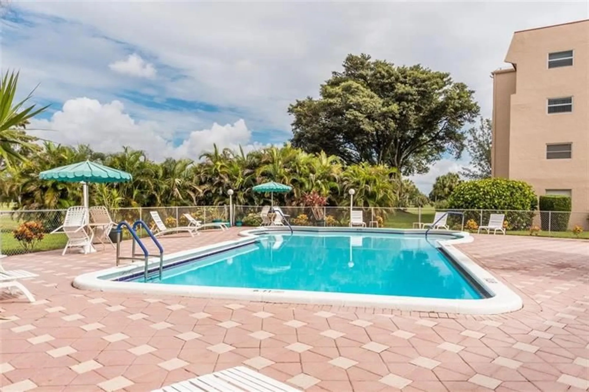 Property Slideshow image 34 of 39 | 1055 country club dr 301, Margate, FL, 33063