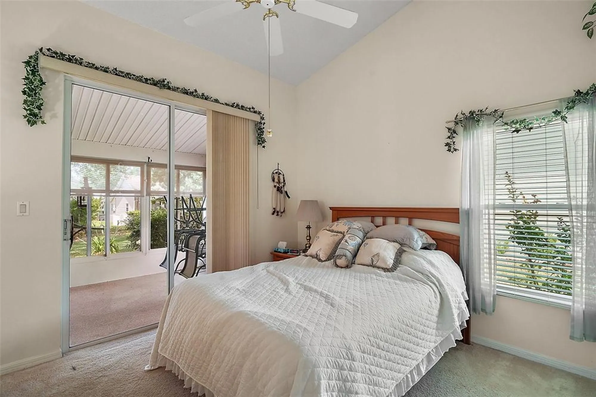 Property Slideshow image 28 of 36 | 25333 river crest dr, Leesburg, FL, 34748