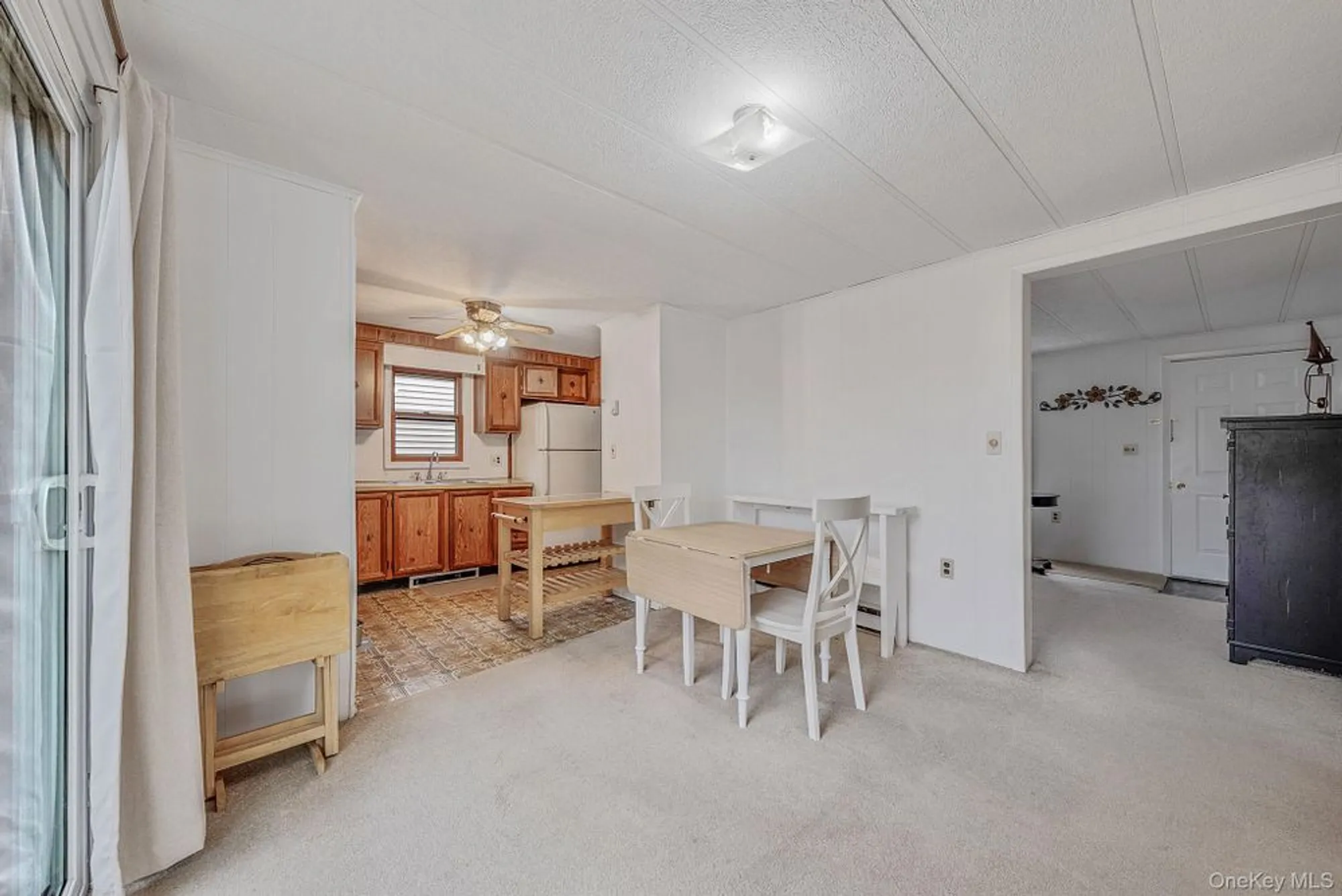 Property Slideshow image 13 of 23 | 22 limetree dr, Manorville, NY, 11949