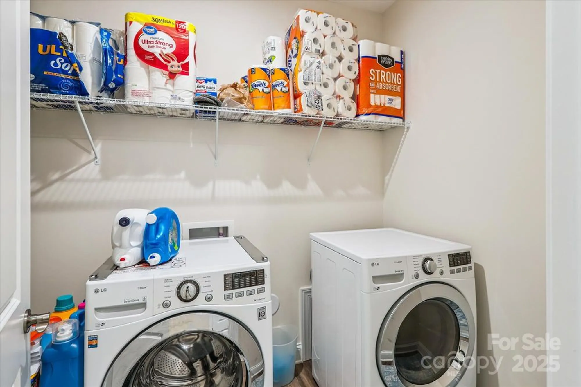 Property Slideshow image 12 of 36 | 10400 superb ln, Charlotte, NC, 28215