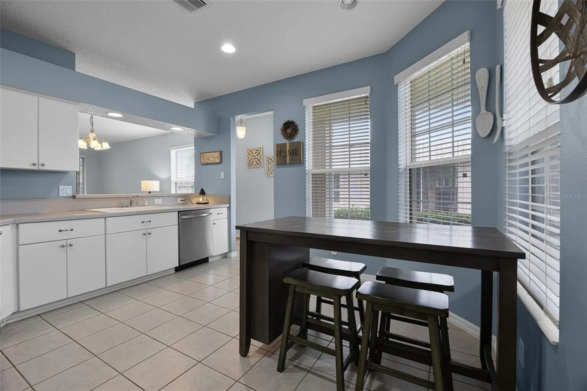 Property Slideshow image 13 of 69 | 27111 nostalgia dr, Leesburg, FL, 34748