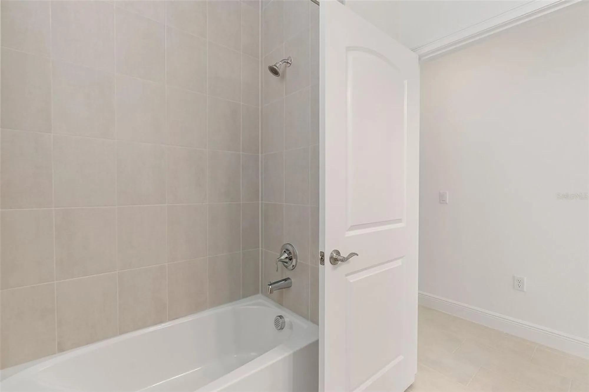 Property Slideshow image 23 of 44 | 3168 songbird cir, Harmony, FL, 34773