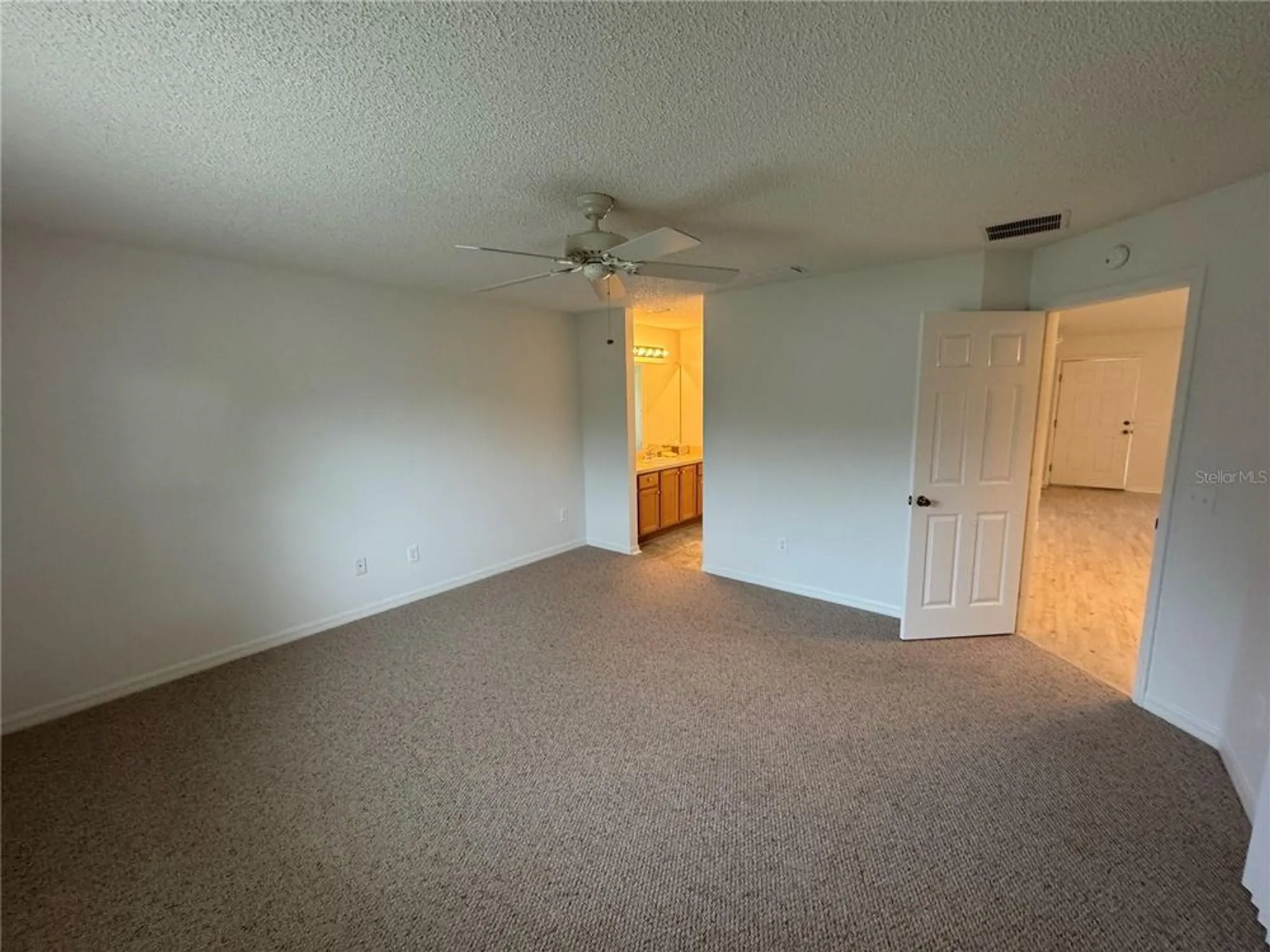 Property Slideshow image 9 of 19 | 2757 plainridge loop, The Villages, FL, 32162