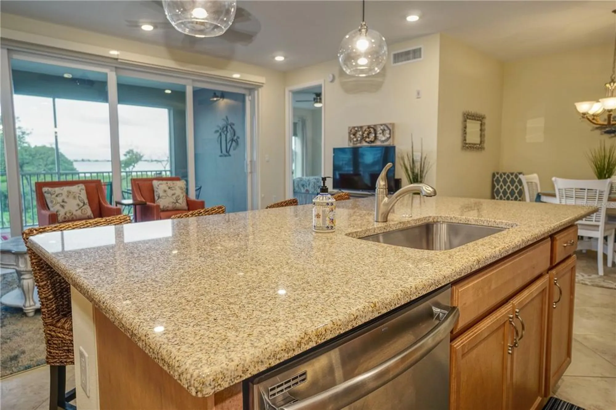 Property Slideshow image 17 of 47 | 392 aruba cir unit 102, Bradenton, FL, 34209