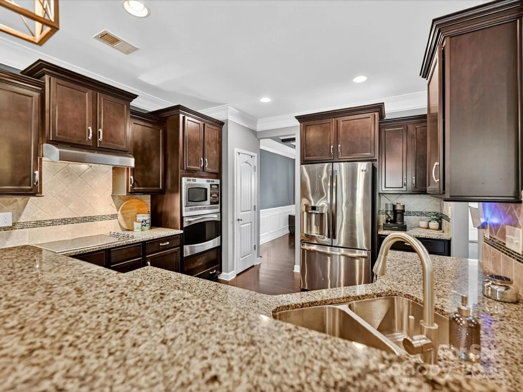 Property Slideshow image 12 of 47 | 5004 el molino dr, Charlotte, NC, 28214