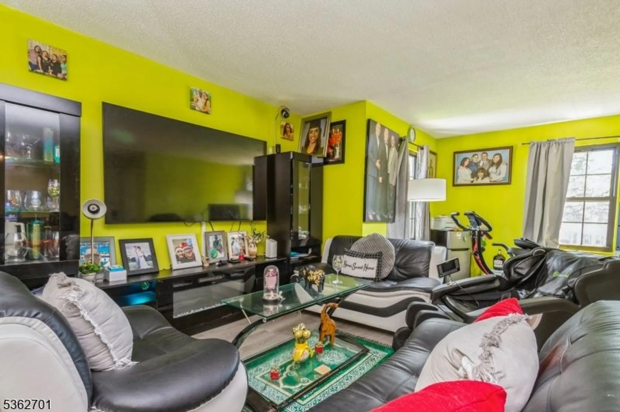 Property Slideshow image 5 of 21 | 114 griggs pl fl, East Brunswick, NJ, 08816