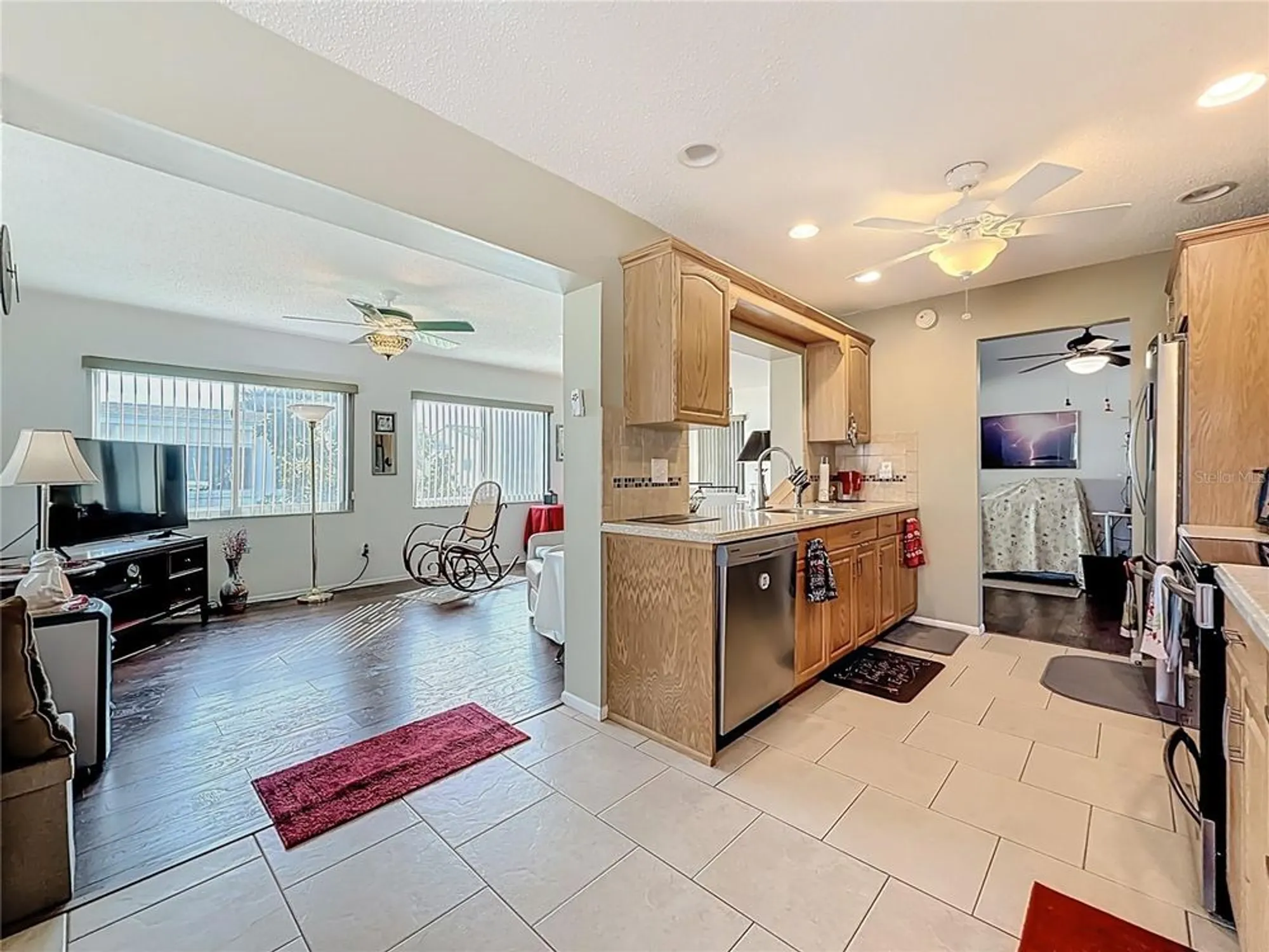 Property Slideshow image 15 of 45 | 9729 36th way n # 4, Pinellas Park, FL, 33782