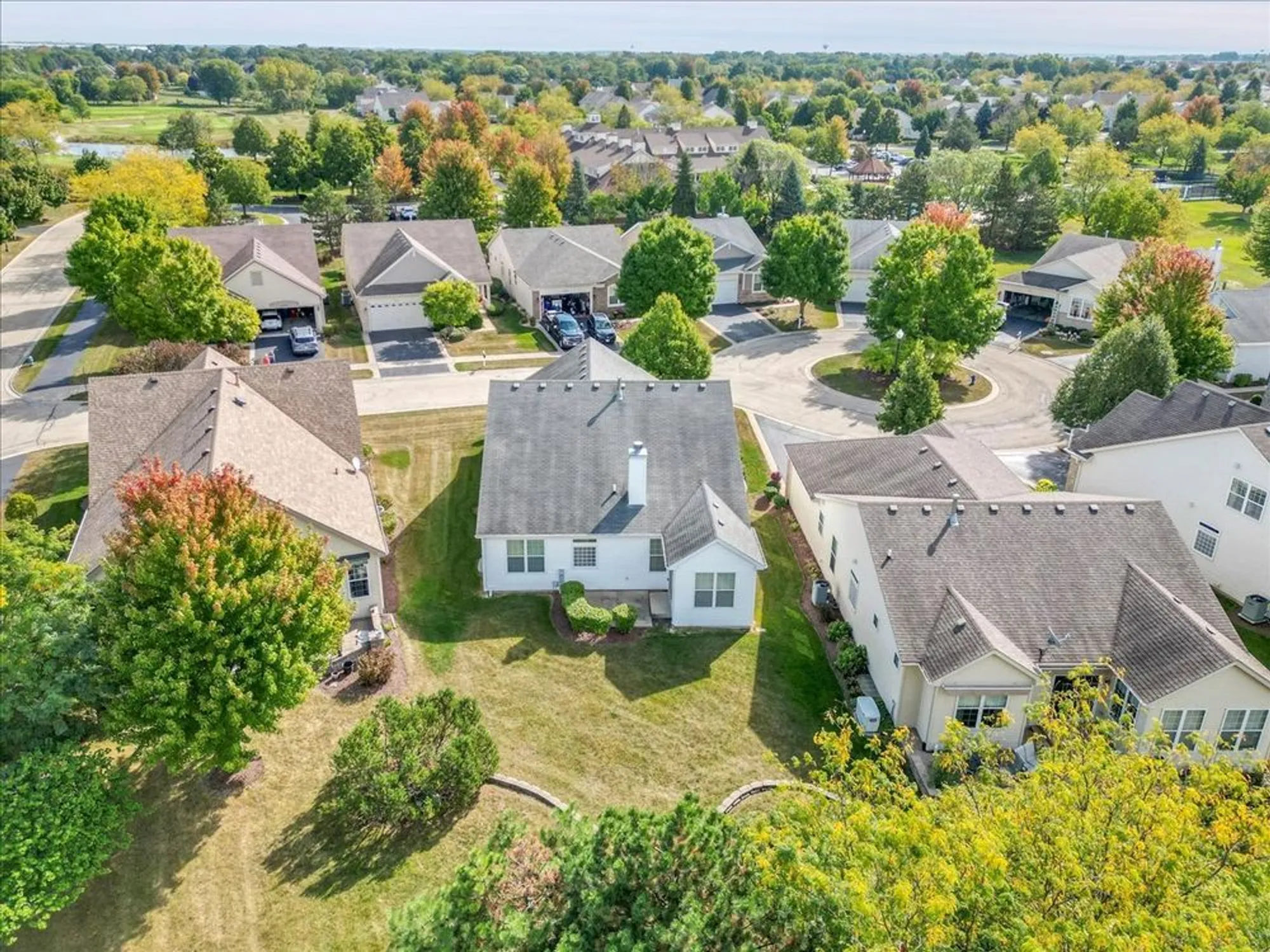 Property Slideshow image 25 of 28 | 16012 carillon lakes ct, Crest Hill, IL, 60403