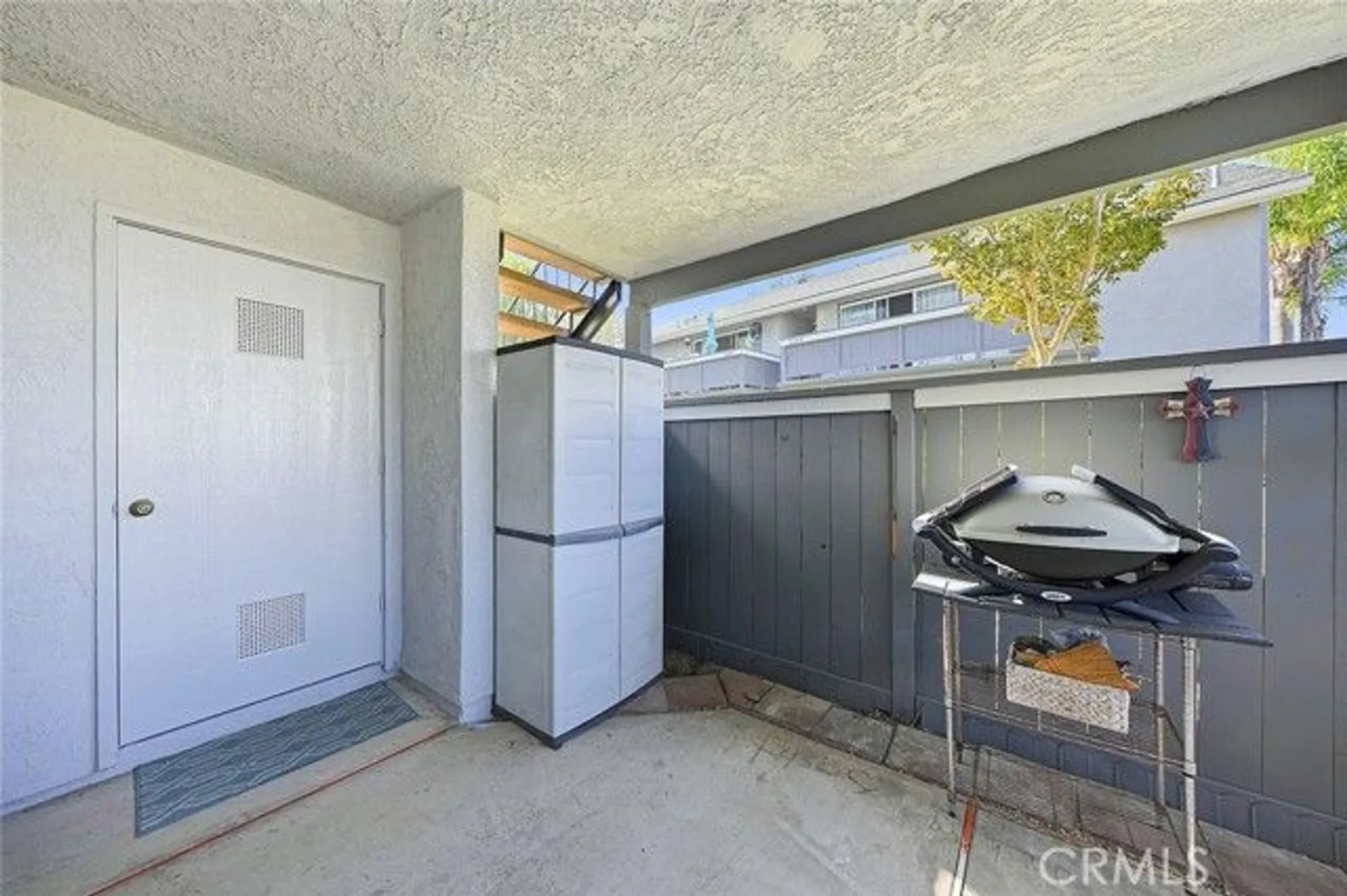 Property Slideshow image 31 of 40 | 18272 parkview ln 101, Huntington Beach, CA, 92648