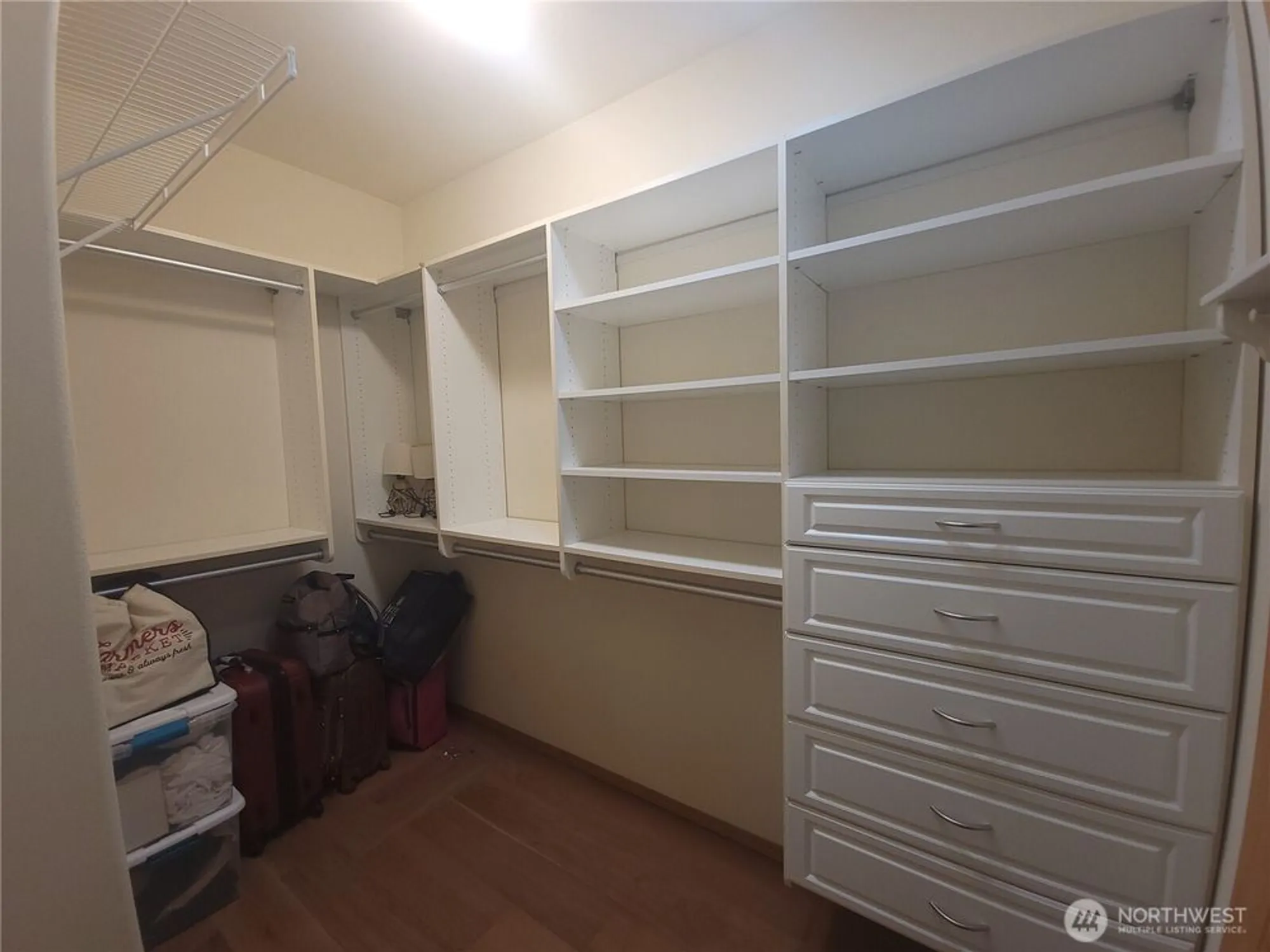 Property Slideshow image 11 of 16 | 8542 bainbridge loop, Lacey, WA, 98516