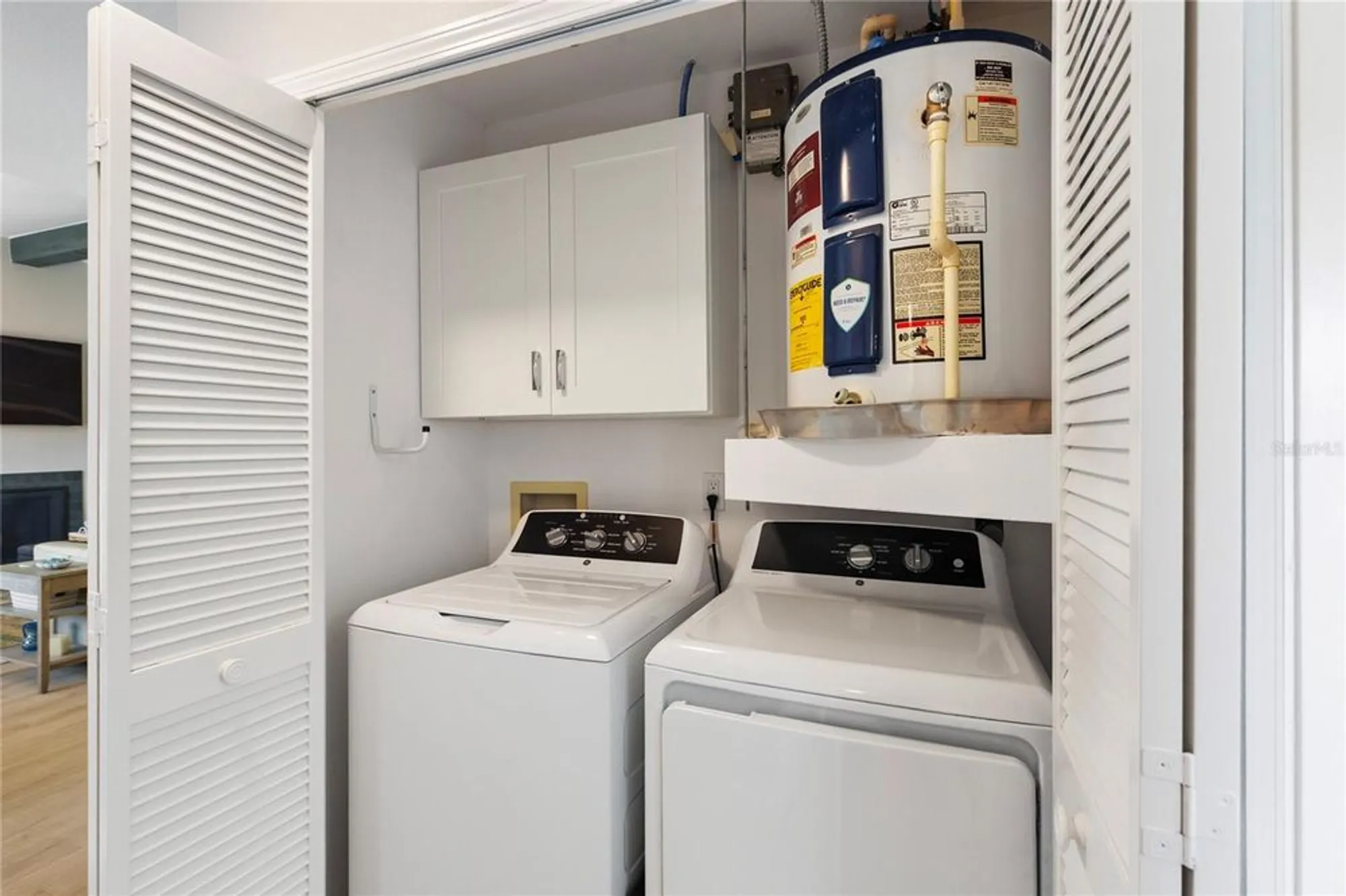 Property Slideshow image 34 of 54 | 2216 sequoia dr, Clearwater, FL, 33763