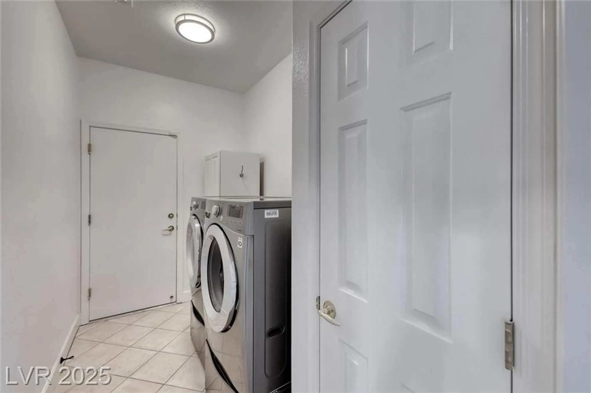 Property Slideshow image 27 of 50 | 1605 williamsport st, Henderson, NV, 89052